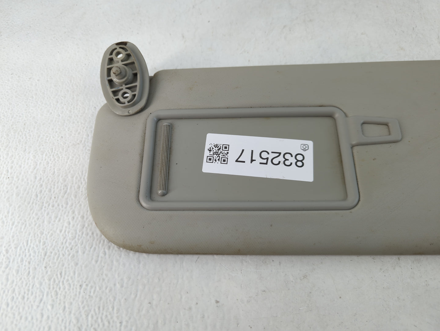 2014-2019 Kia Soul Sun Visor Shade Replacement Passenger Right Mirror Fits Fits 2014 2015 2016 2017 2018 2019 OEM Used Auto Parts - Oemusedautoparts1.com