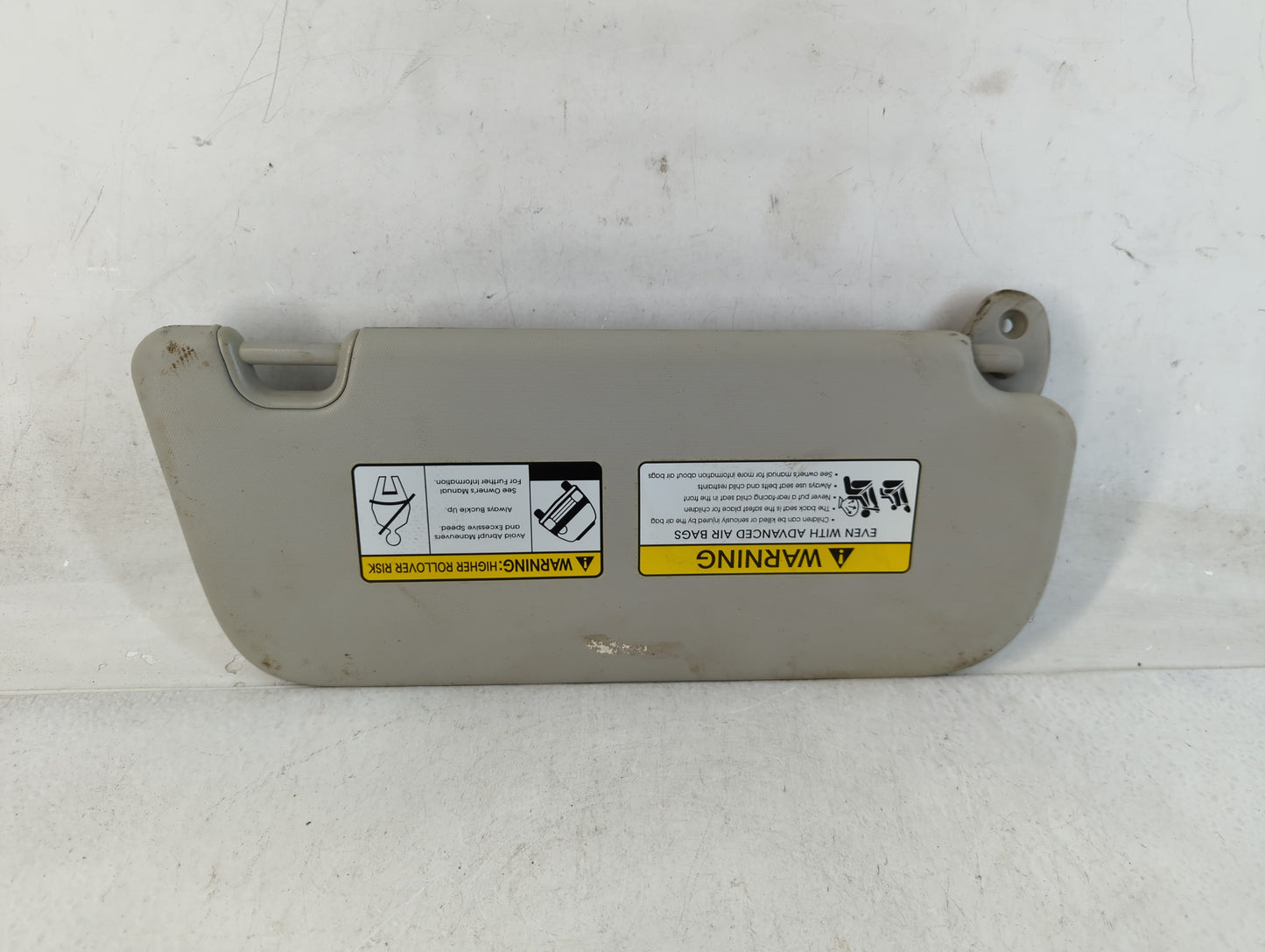 2014-2019 Kia Soul Sun Visor Shade Replacement Passenger Right Mirror Fits Fits 2014 2015 2016 2017 2018 2019 OEM Used Auto Parts - Oemusedautoparts1.com