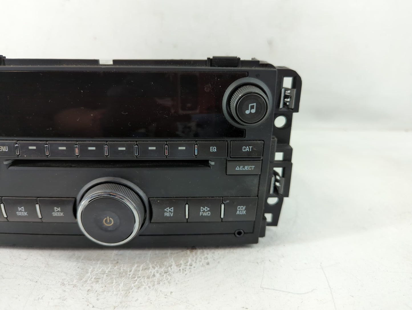 2009 Saturn Outlook Radio AM FM Cd Player Receiver Replacement P/N:25974804 Fits OEM Used Auto Parts - Oemusedautoparts1.com
