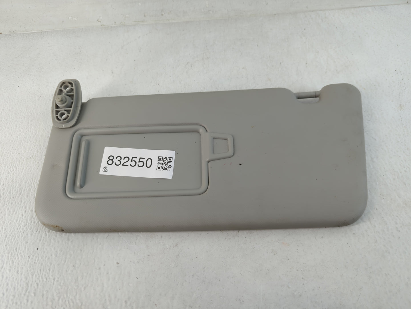 2020-2021 Kia Soul Sun Visor Shade Replacement Driver Left Mirror Fits Fits 2020 2021 OEM Used Auto Parts - Oemusedautoparts1.com