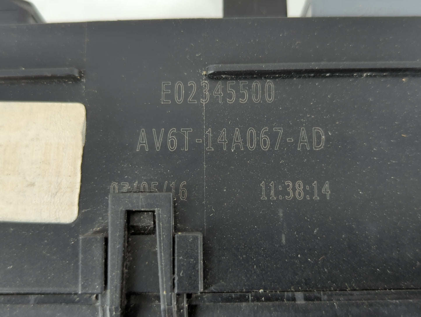 2016 Ford Transit Connect Fusebox Fuse Box Panel Relay Module P/N:E02345500 AV6T-14A067-AD Fits OEM Used Auto Parts - Oemusedautoparts1.com