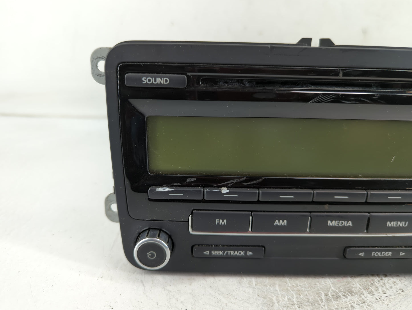 2009-2017 Volkswagen Tiguan Radio AM FM Cd Player Receiver Replacement P/N:5N0 035 164 A Fits OEM Used Auto Parts - Oemusedautoparts1.com