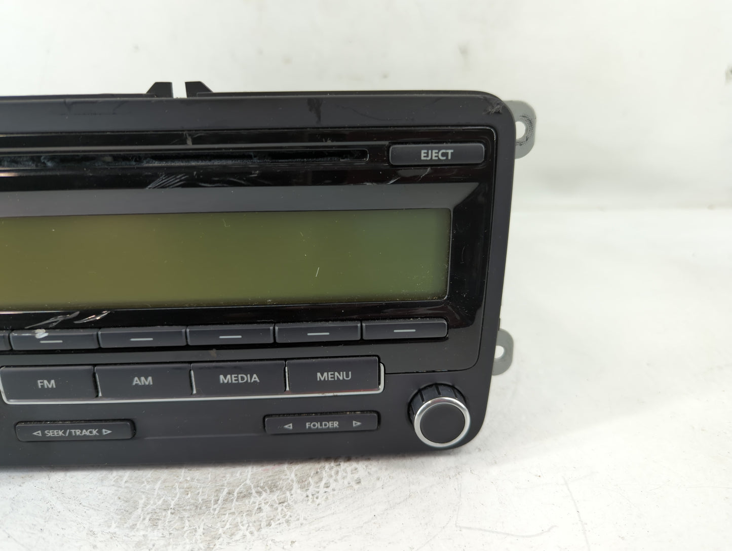 2009-2017 Volkswagen Tiguan Radio AM FM Cd Player Receiver Replacement P/N:5N0 035 164 A Fits OEM Used Auto Parts - Oemusedautoparts1.com