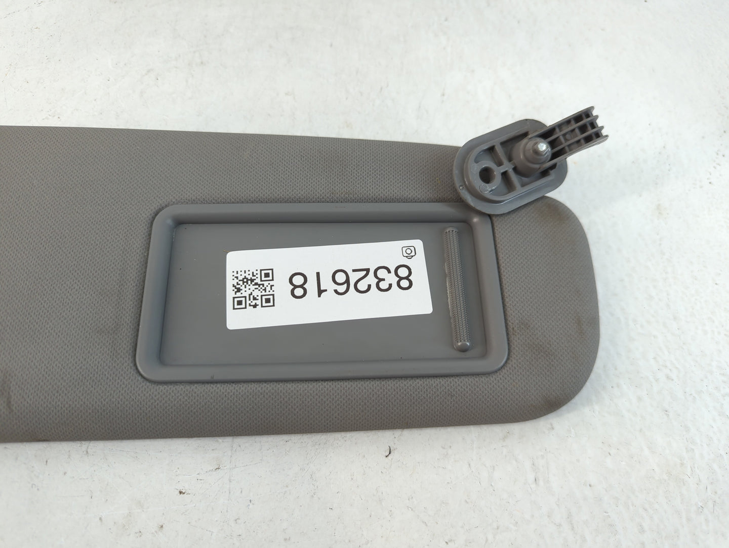 2012-2015 Hyundai Veloster Sun Visor Shade Replacement Passenger Right Mirror Fits Fits 2012 2013 2014 2015 OEM Used Auto Parts - Oemusedautoparts1.com
