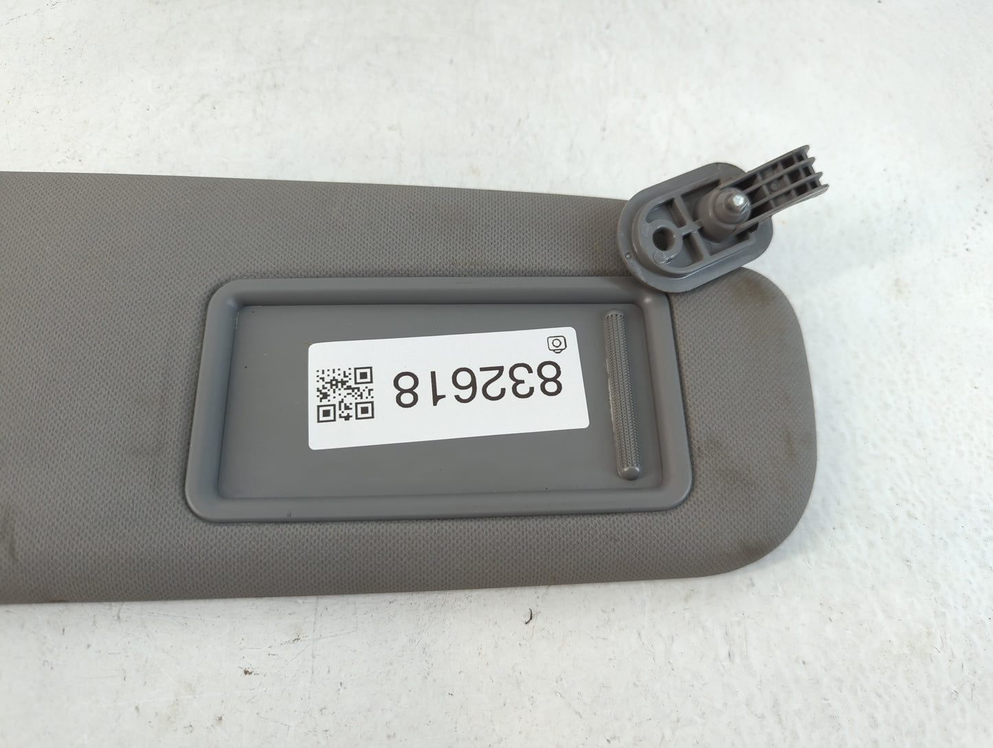 2012-2015 Hyundai Veloster Sun Visor Shade Replacement Passenger Right Mirror Fits Fits 2012 2013 2014 2015 OEM Used Auto Parts - Oemusedautoparts1.com