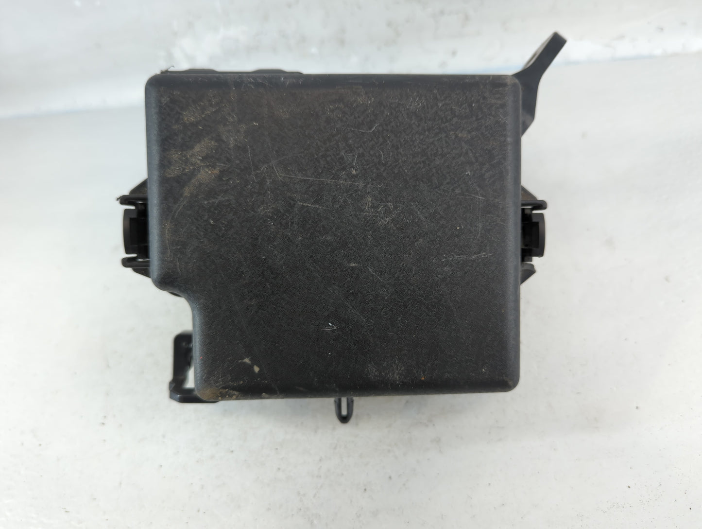 2017-2019 Kia Soul Fusebox Fuse Box Panel Relay Module P/N:91950-B2330 Fits Fits 2017 2018 2019 OEM Used Auto Parts - Oemusedautoparts1.com