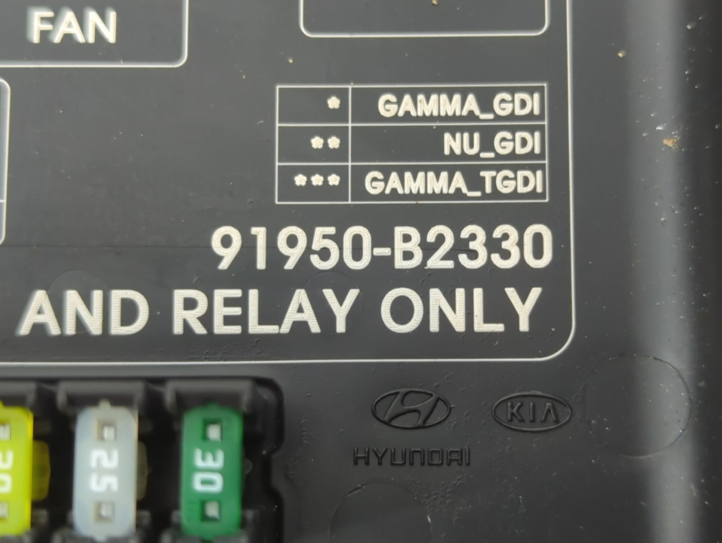 2017-2019 Kia Soul Fusebox Fuse Box Panel Relay Module P/N:91950-B2330 Fits Fits 2017 2018 2019 OEM Used Auto Parts - Oemusedautoparts1.com