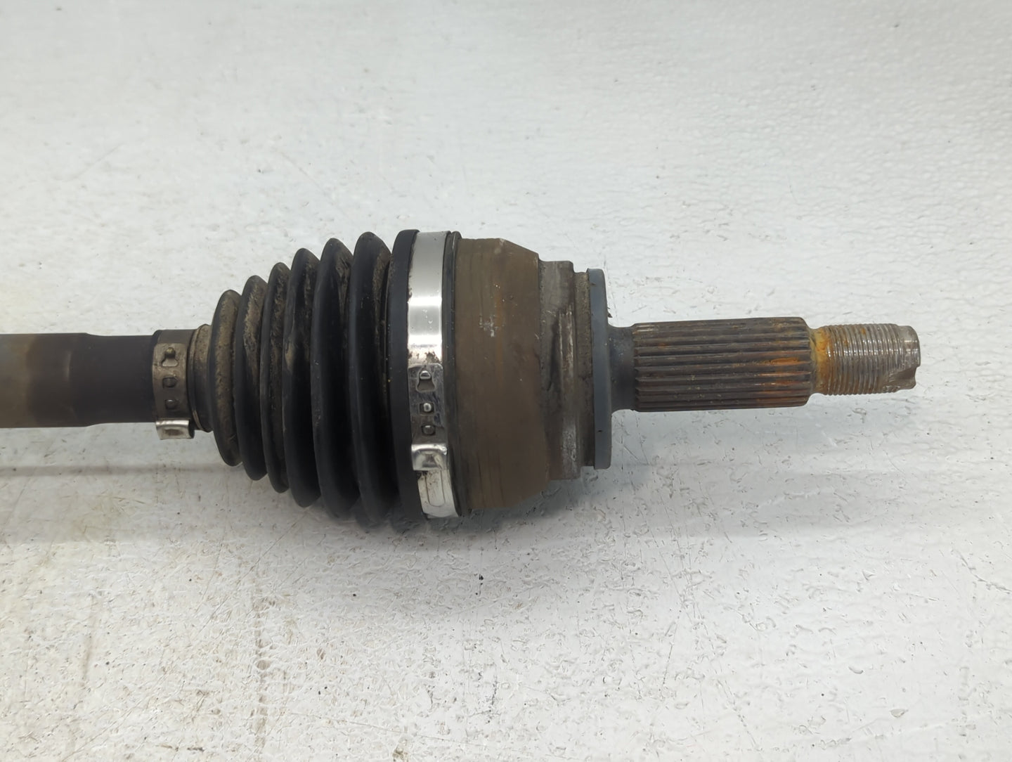 2018-2021 Hyundai Kona Axle Shaft Front Passenger Cv C/v - Oemusedautoparts1.com