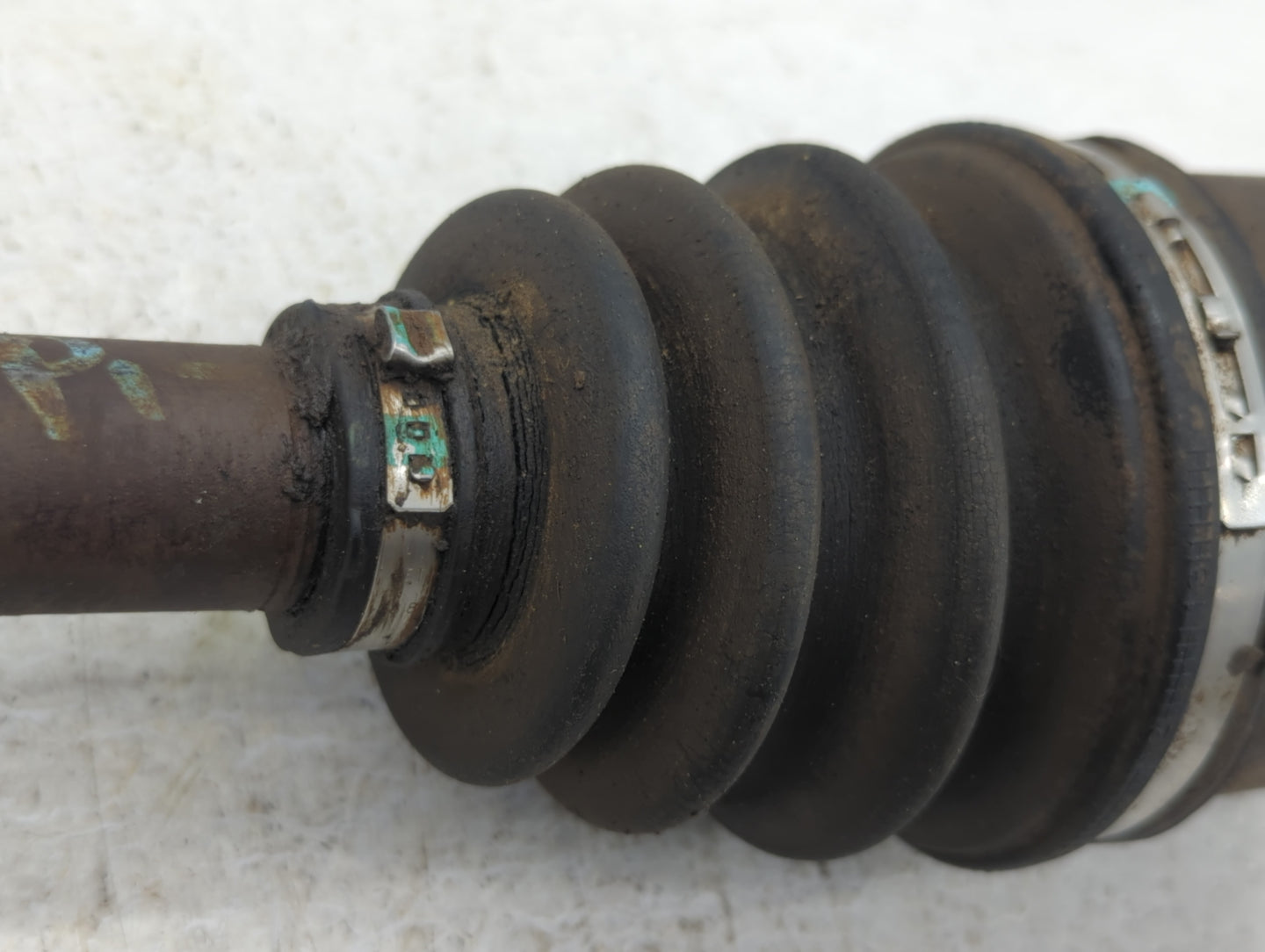 2008 Chrysler Voyager Axle Shaft Front Driver Cv C/v - Oemusedautoparts1.com