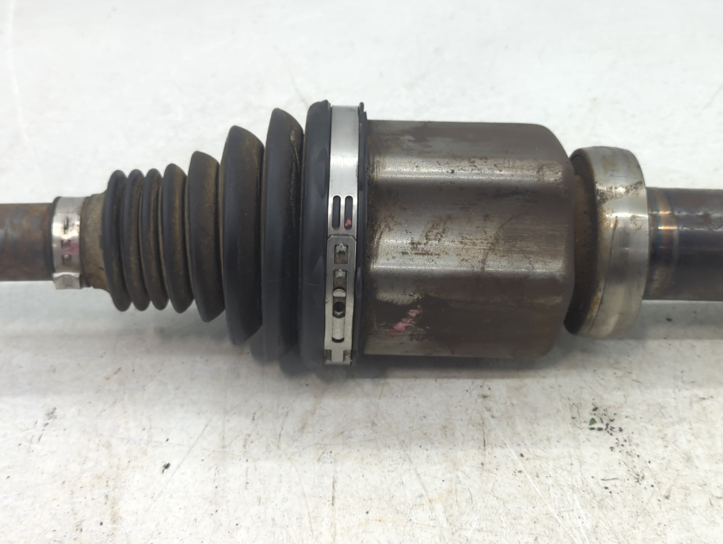 2013-2019 Ford Escape Axle Shaft Front Passenger Cv C/v - Oemusedautoparts1.com