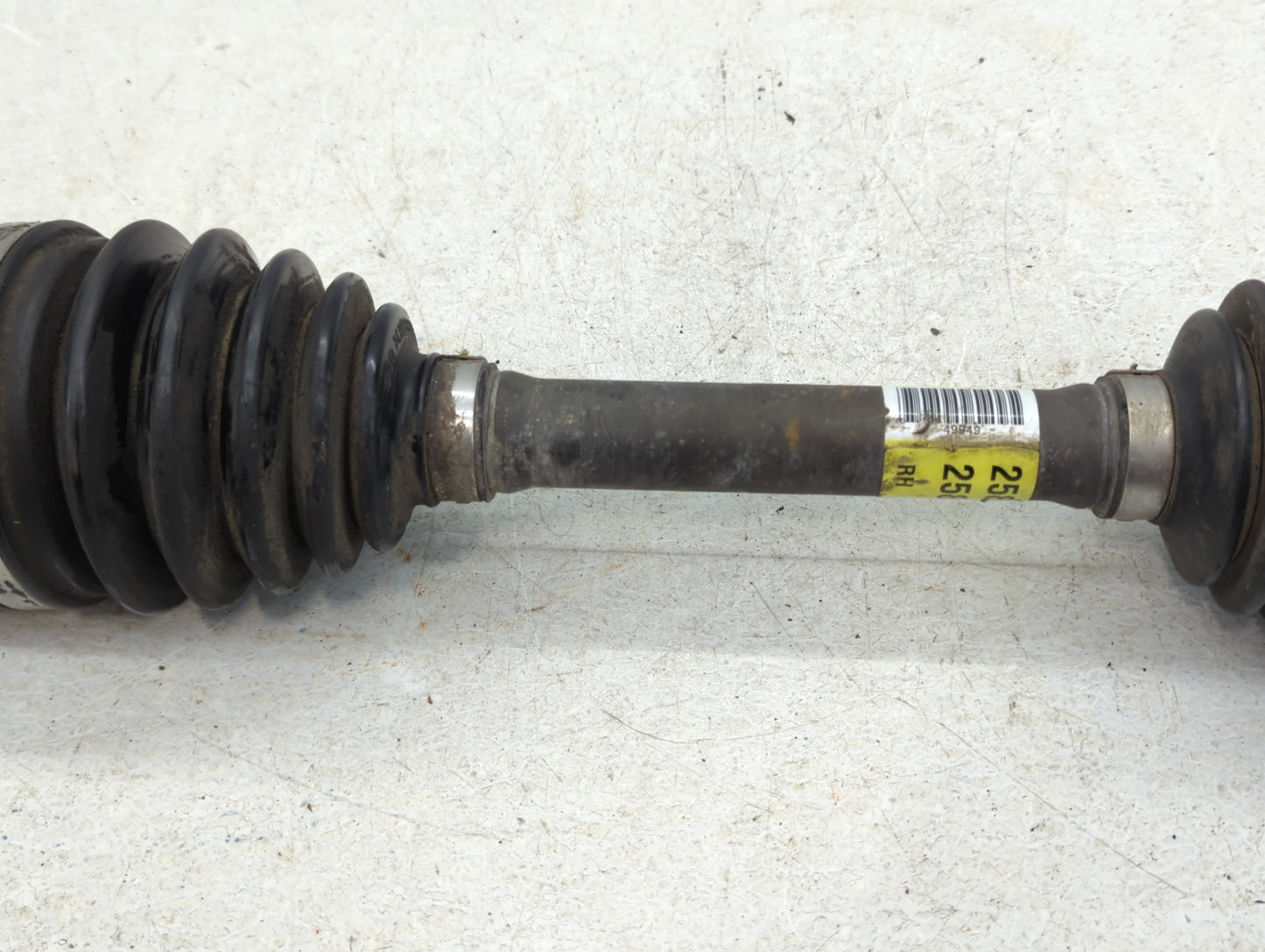 2007-2017 Gmc Acadia Axle Shaft Front Passenger Cv C/v - Oemusedautoparts1.com