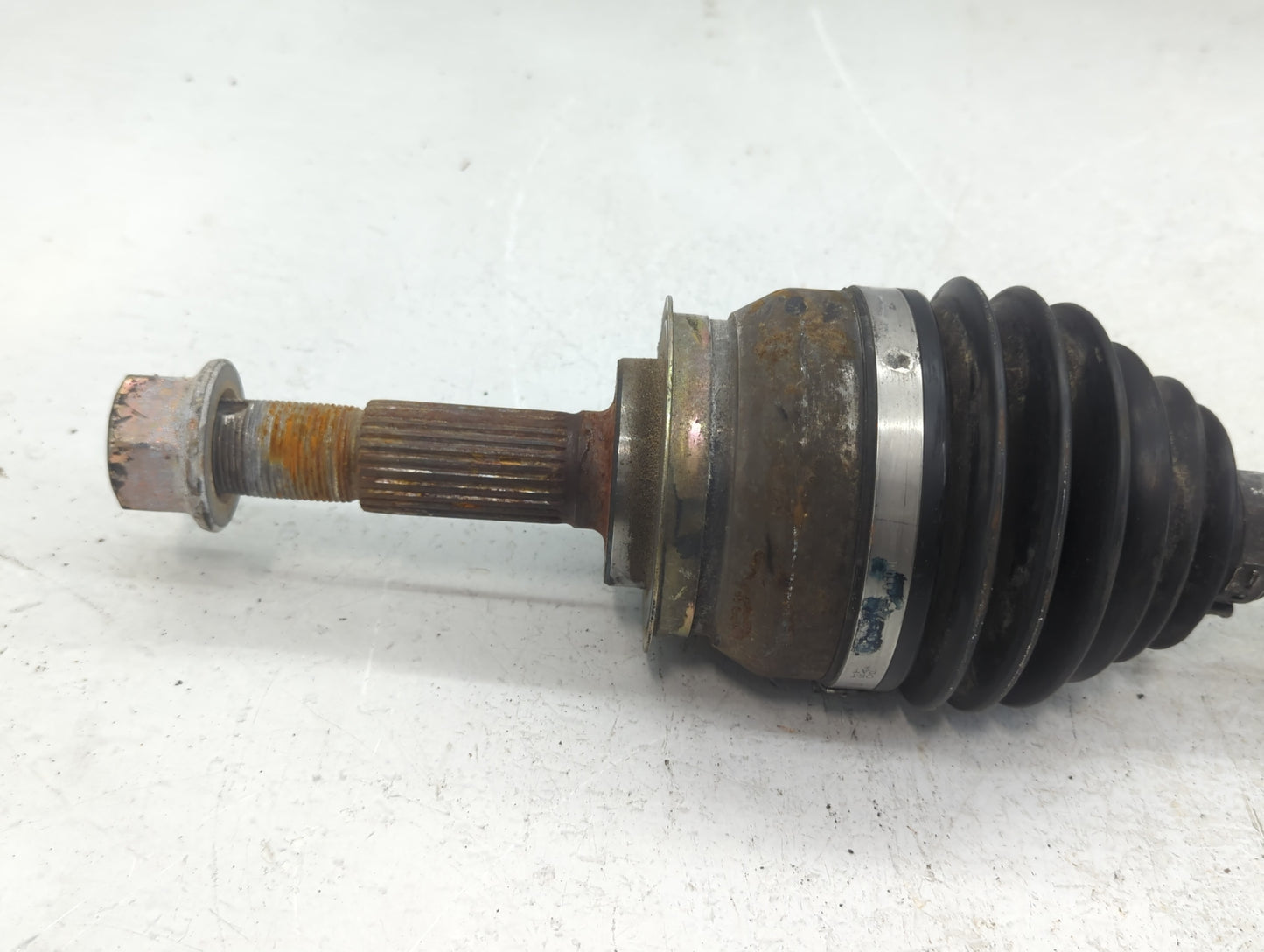 2002-2004 Nissan Altima Axle Shaft Front Driver Cv C/v - Oemusedautoparts1.com
