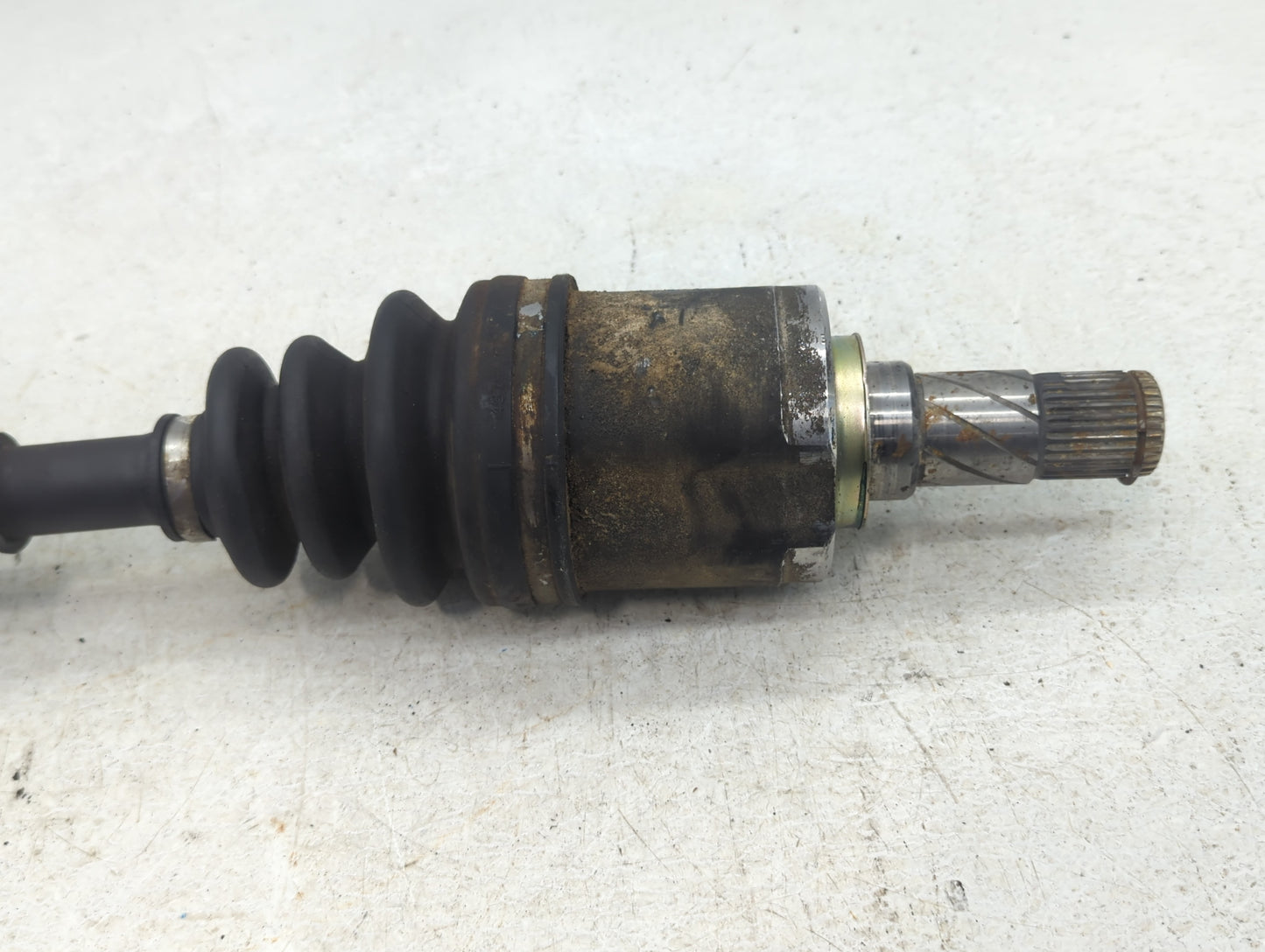 2002-2004 Nissan Altima Axle Shaft Front Driver Cv C/v - Oemusedautoparts1.com