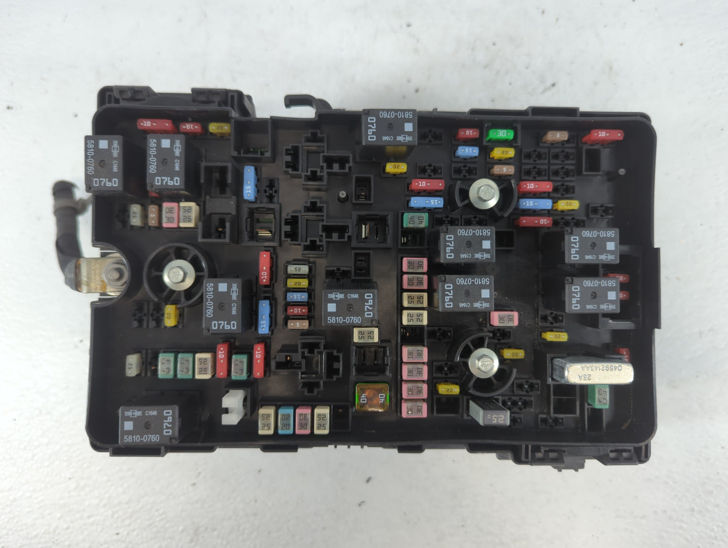 2018 Chrysler Pacifica Fusebox Fuse Box Panel Relay Module P/N:PP+20T+10GF 6356-5923 Fits OEM Used Auto Parts - Oemusedautoparts1.com