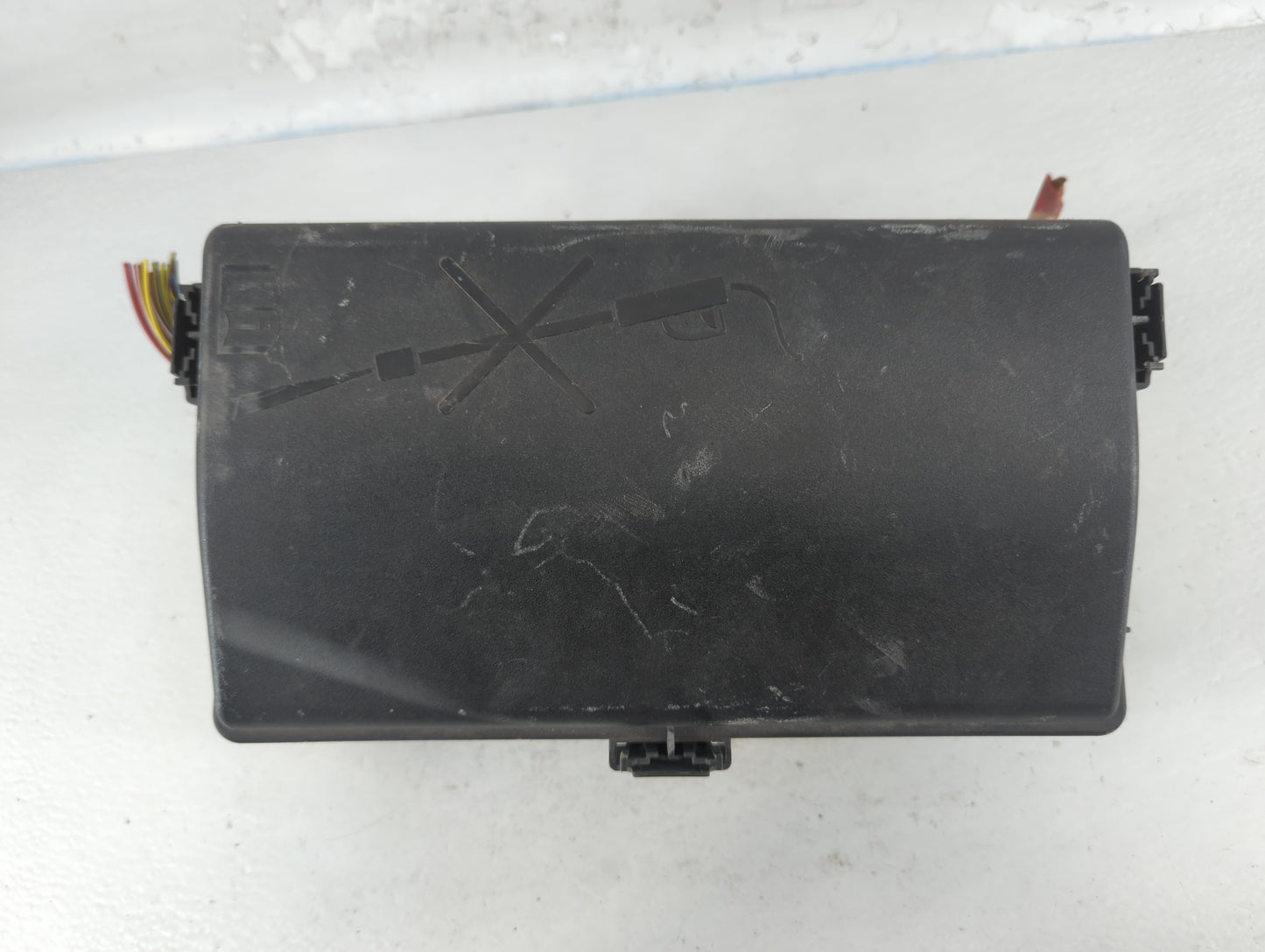 2011-2014 Chevrolet Cruze Fusebox Fuse Box Panel Relay Module P/N:95216200_01 Fits Fits 2011 2012 2013 2014 OEM Used Auto Parts - Oemusedautoparts1.com