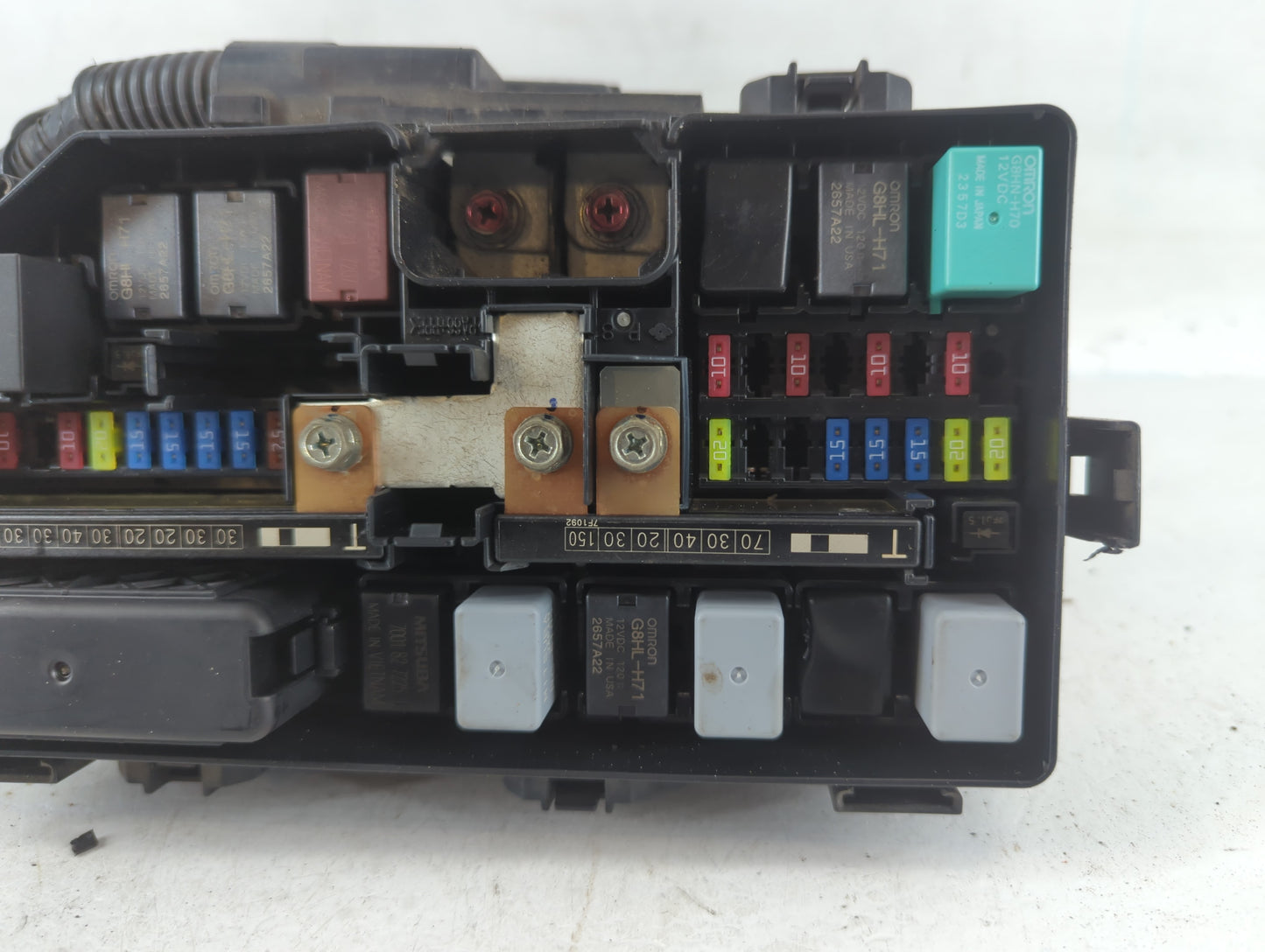 2016-2018 Honda Pilot Fusebox Fuse Box Panel Relay Module P/N:350RD0BYRT TG7 A010 A0 Fits Fits 2016 2017 2018 OEM Used Auto Parts - Oemusedautoparts1.com