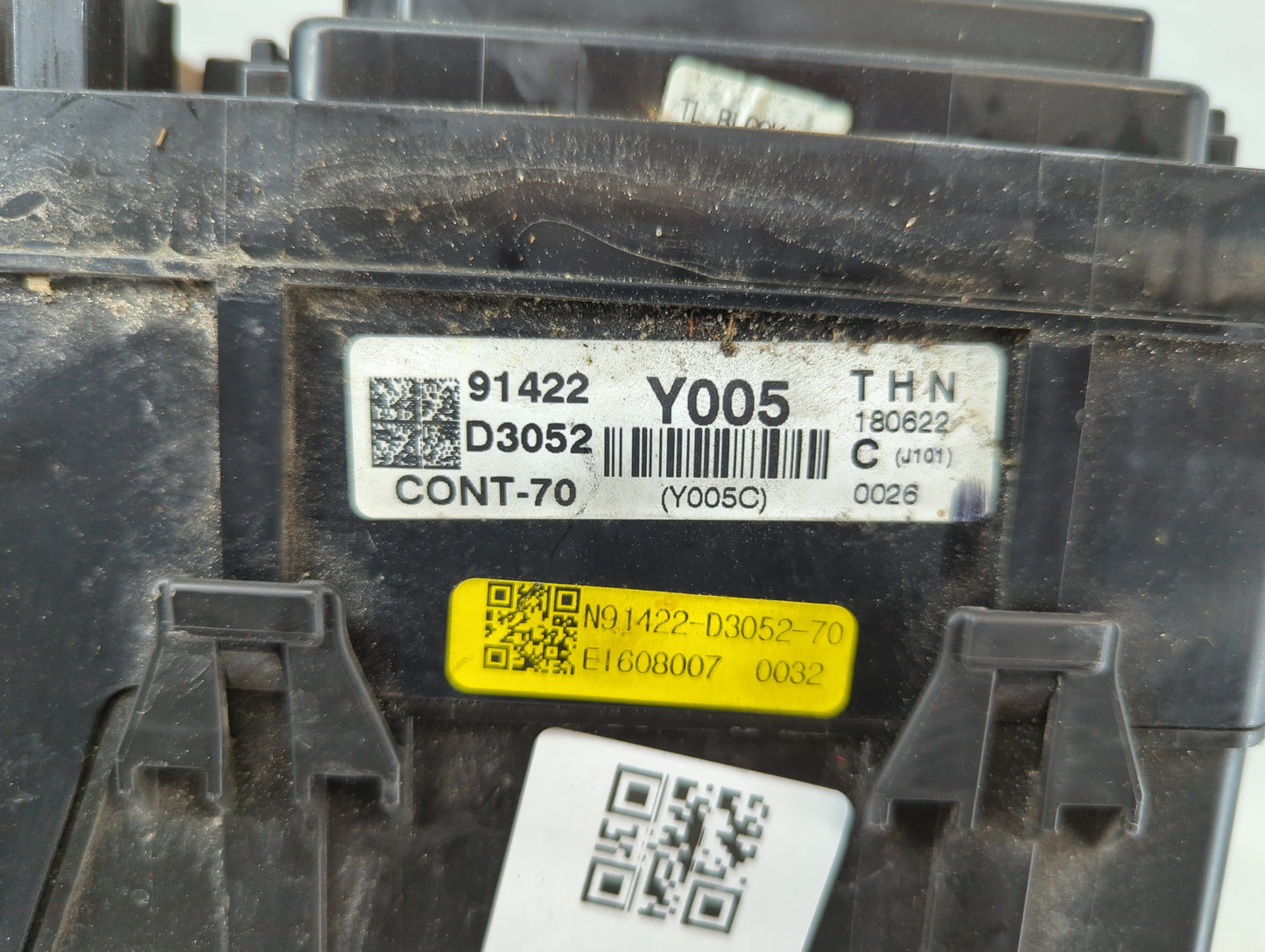 2016-2018 Hyundai Tucson Fusebox Fuse Box Panel Relay Module P/N:91422 D3052 91941-D3023 Fits Fits 2016 2017 2018 OEM Used Auto Parts - Oemusedautoparts1.com