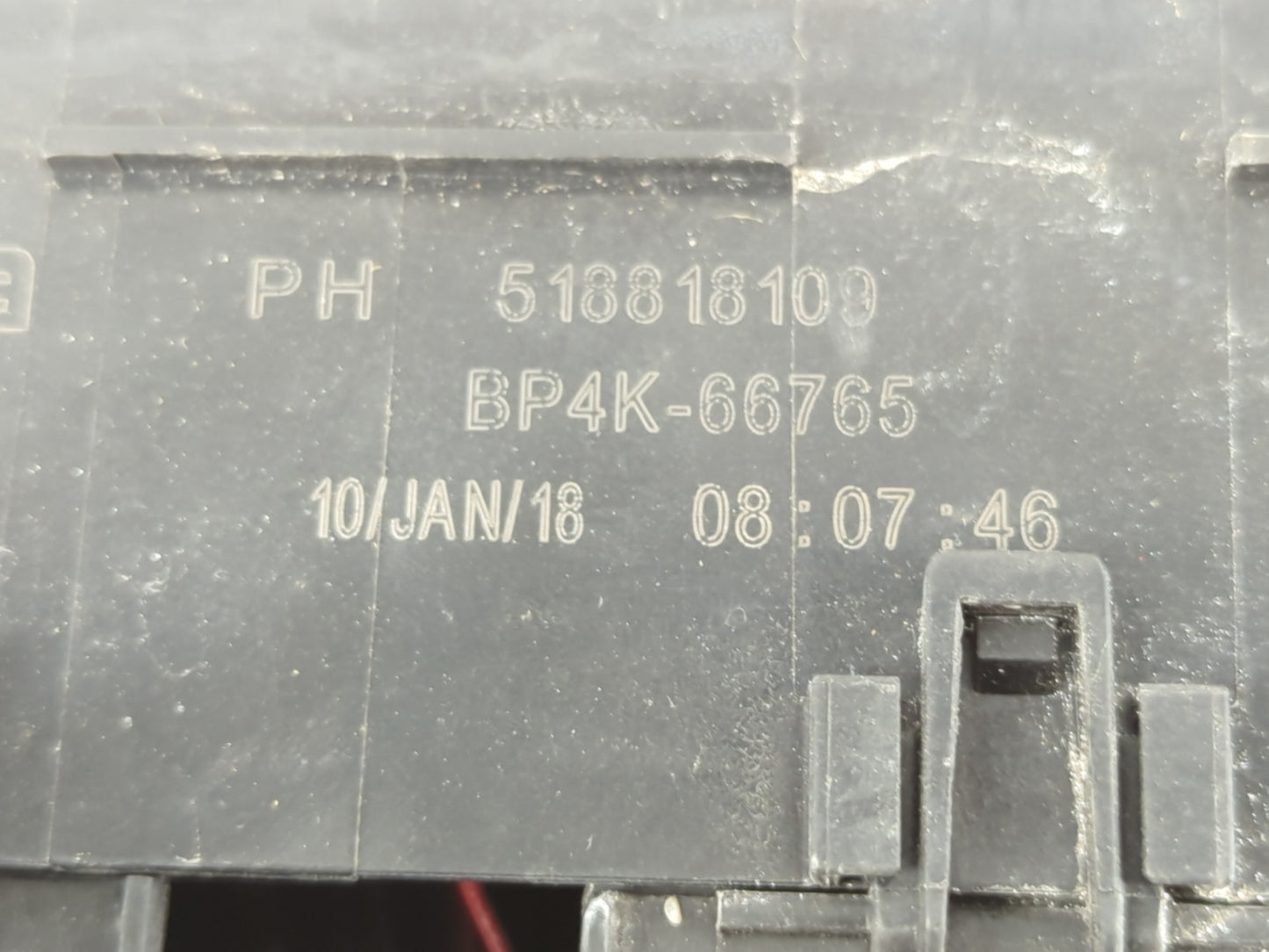 2010-2012 Mazda Cx-7 Fusebox Fuse Box Panel Relay Module P/N:518818109 Fits Fits 2010 2011 2012 OEM Used Auto Parts - Oemusedautoparts1.com