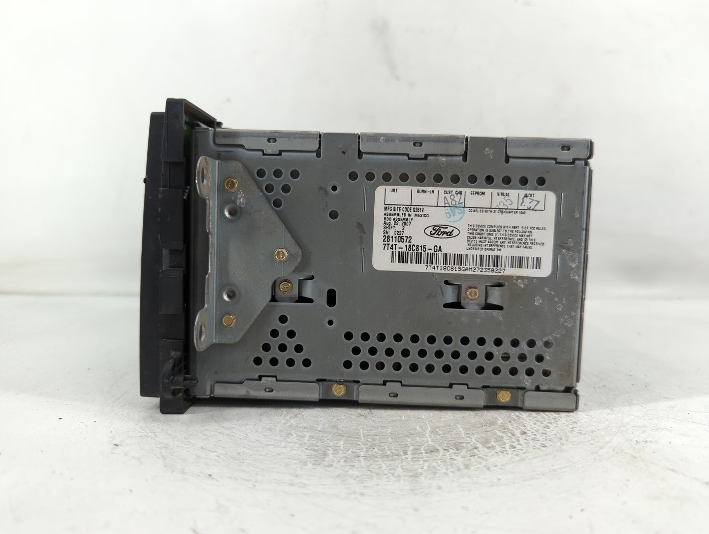2007 Ford Edge Radio AM FM Cd Player Receiver Replacement P/N:7T4T-18C815-GA Fits OEM Used Auto Parts - Oemusedautoparts1.com