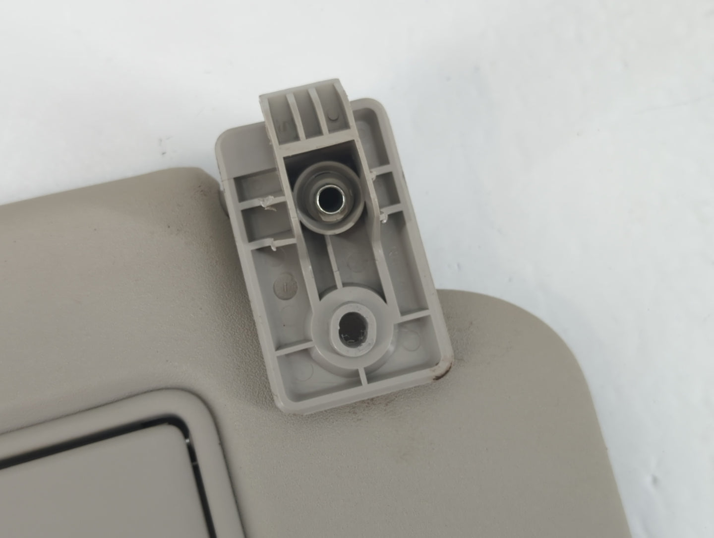 2017-2018 Nissan Rogue Sport Sun Visor Shade Replacement Passenger Right Mirror Fits Fits 2017 2018 OEM Used Auto Parts - Oemusedautoparts1.com