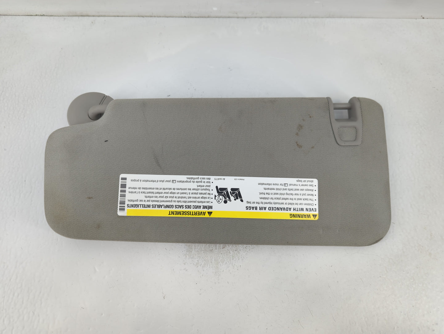 2015-2016 Chevrolet Trax Sun Visor Shade Replacement Passenger Right Mirror Fits Fits 2015 2016 OEM Used Auto Parts - Oemusedautoparts1.com