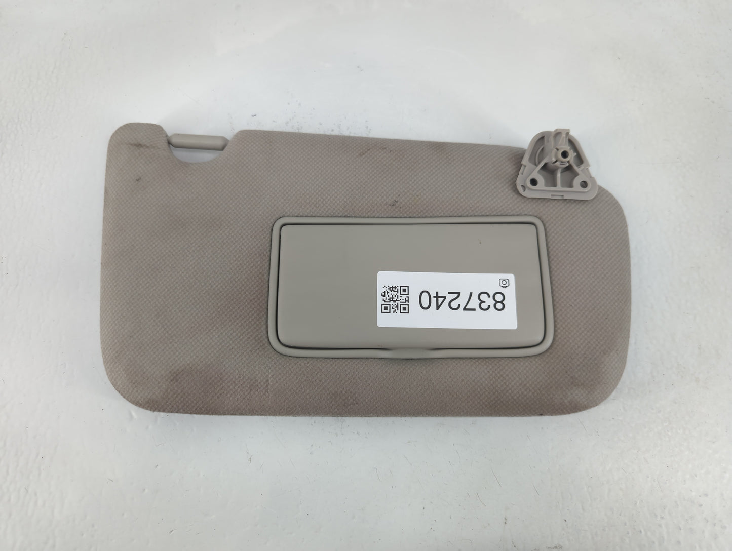2013-2019 Nissan Sentra Sun Visor Shade Replacement Passenger Right Mirror Fits Fits 2012 2013 2014 2015 2016 2017 2018 2019 OEM Used Auto Parts - Oemusedautoparts1.com