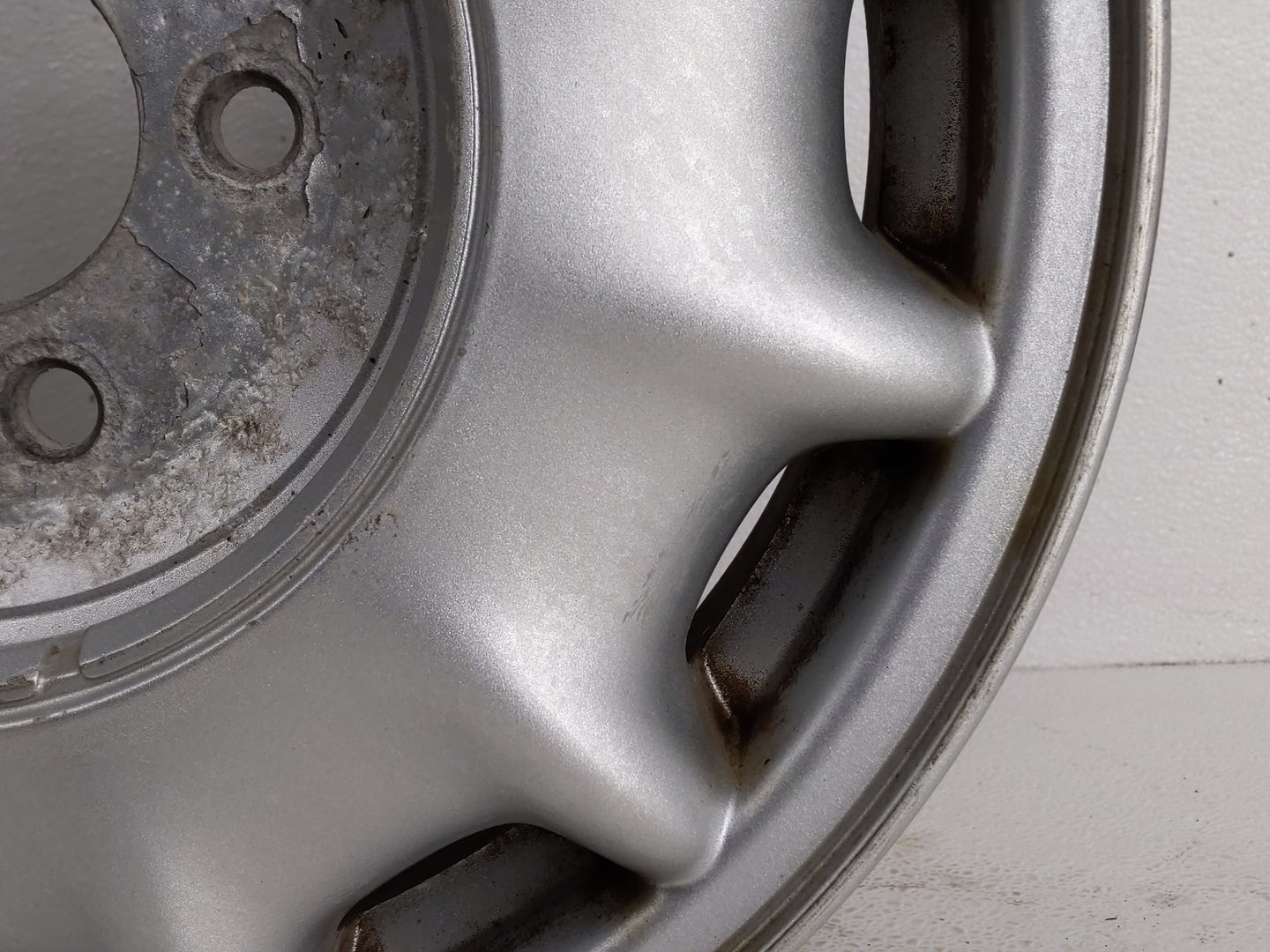 2000-2002 Buick Lesabre Oem Wheel Rim - Oemusedautoparts1.com