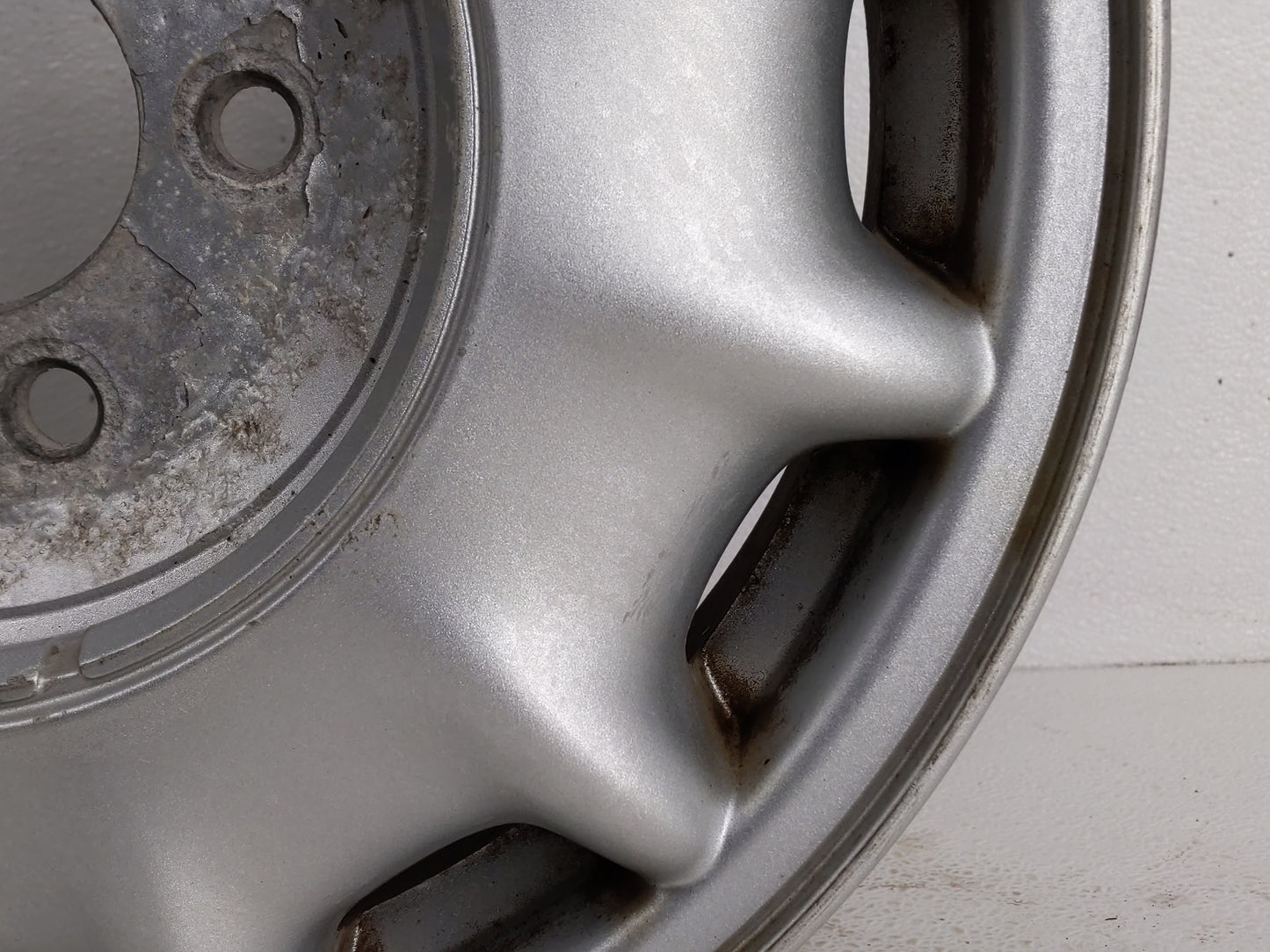 2000-2002 Buick Lesabre Oem Wheel Rim - Oemusedautoparts1.com