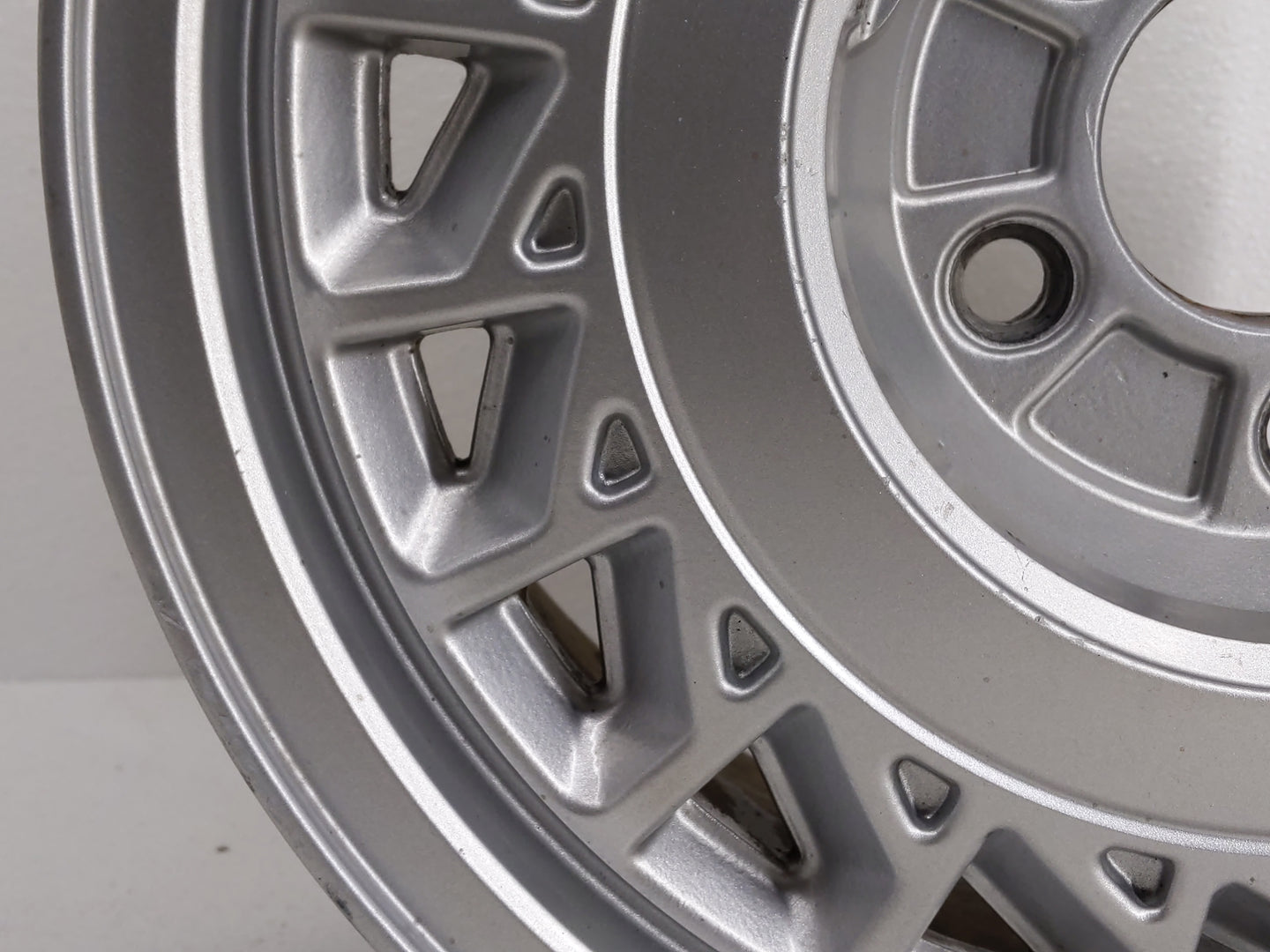 1997 Lincoln Continental Oem Wheel Rim - Oemusedautoparts1.com