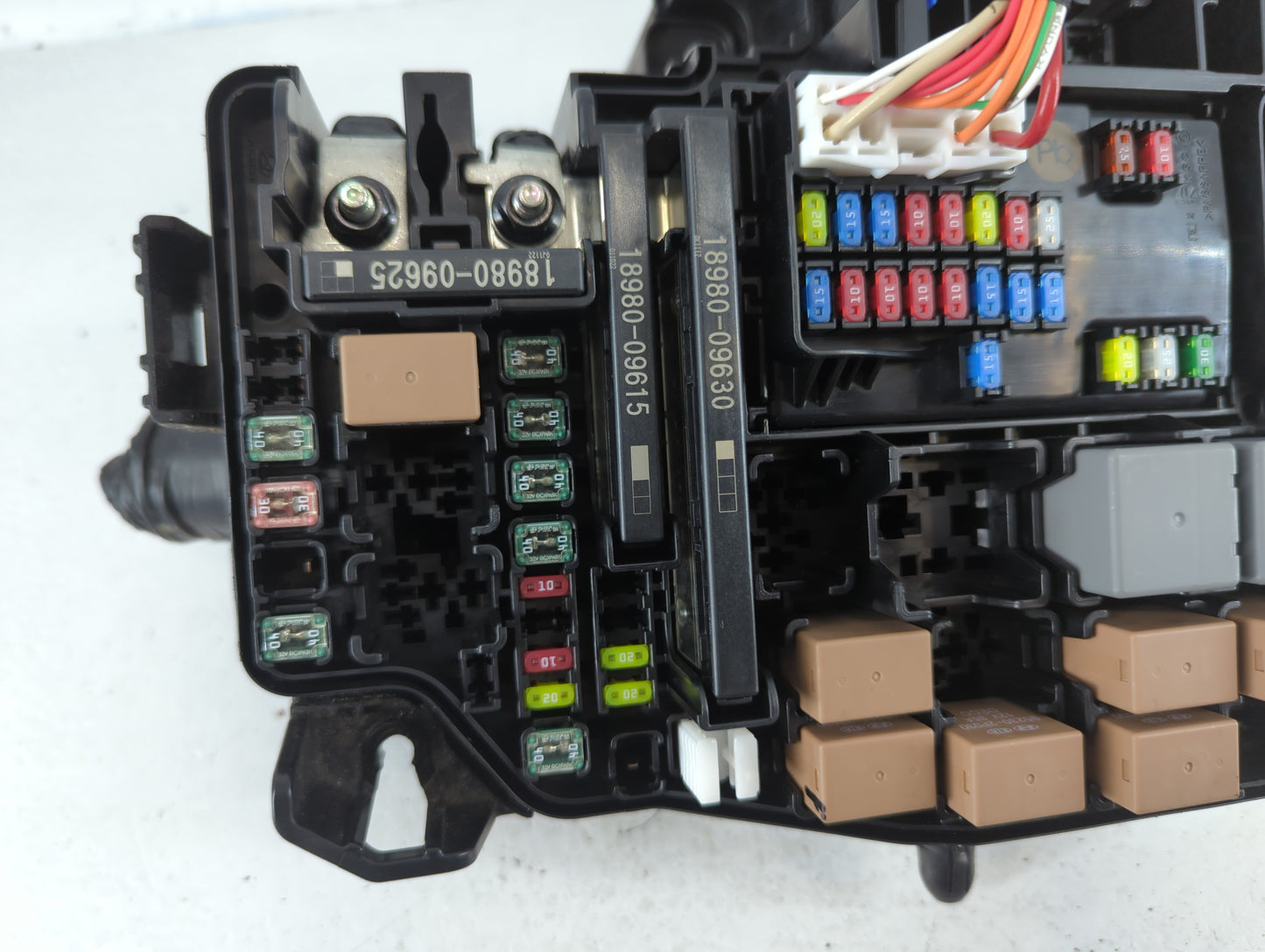 2021-2022 Hyundai Elantra Fusebox Fuse Box Panel Relay Module P/N:91250-AA180 Fits Fits 2021 2022 OEM Used Auto Parts - Oemusedautoparts1.com