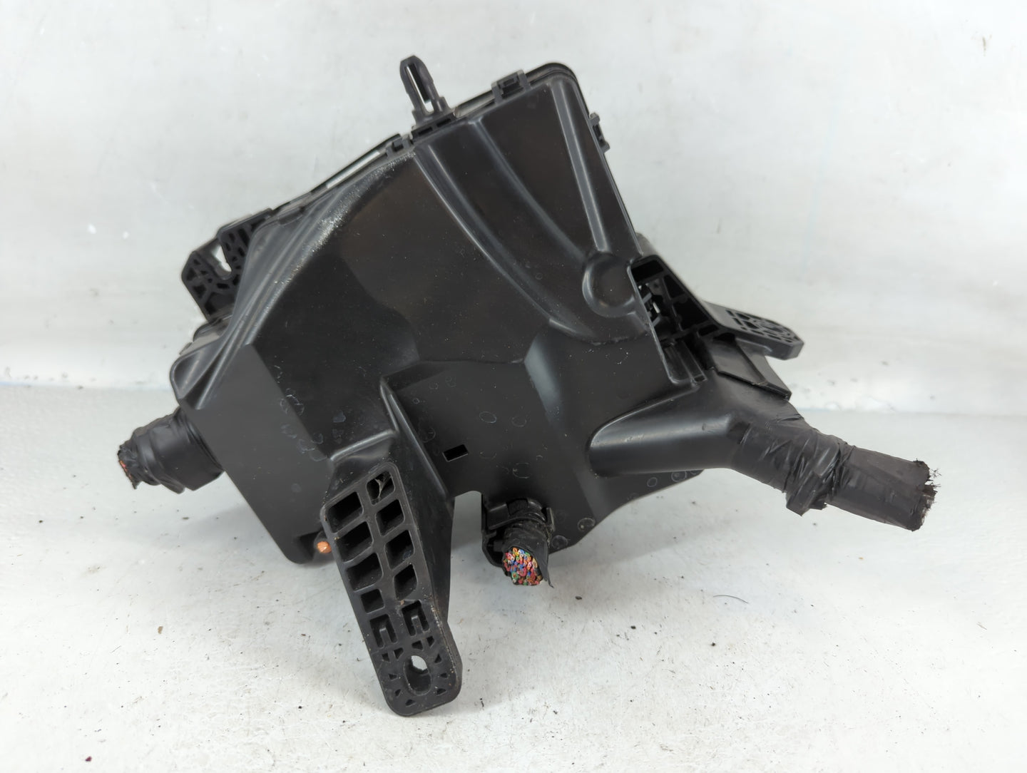 2021-2022 Hyundai Elantra Fusebox Fuse Box Panel Relay Module P/N:91250-AA180 Fits Fits 2021 2022 OEM Used Auto Parts - Oemusedautoparts1.com