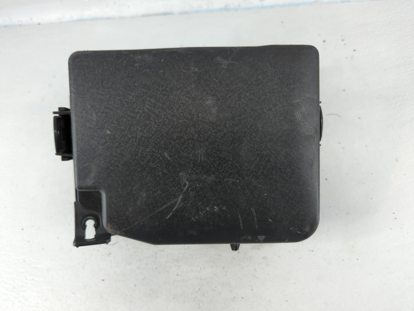 2014-2016 Hyundai Elantra Fusebox Fuse Box Panel Relay Module P/N:91956-00035 Fits Fits 2014 2015 2016 OEM Used Auto Parts - Oemusedautoparts1.com