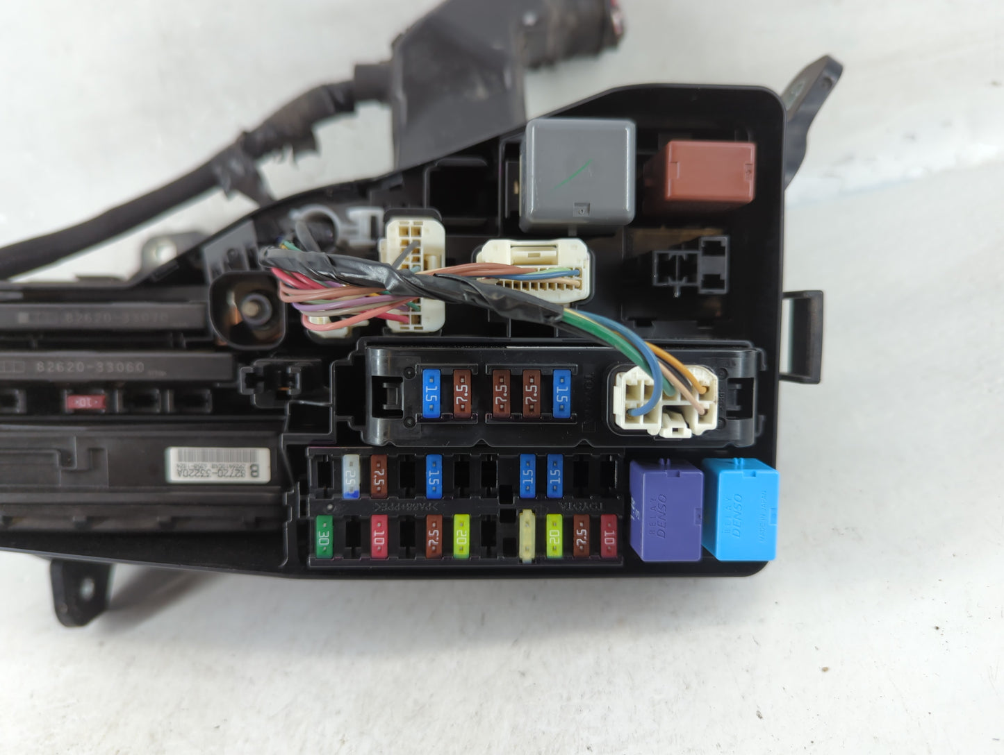 2012-2017 Toyota Camry Fusebox Fuse Box Panel Relay Module P/N:82662-06190 82662-33370 Fits Fits 2012 2013 2014 2015 2016 2017 OEM Used Auto Parts - Oemusedautoparts1.com