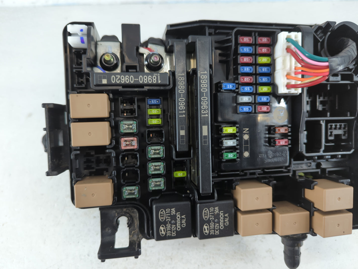 2021 Kia Forte Fusebox Fuse Box Panel Relay Module P/N:91470 M7170 Fits OEM Used Auto Parts - Oemusedautoparts1.com