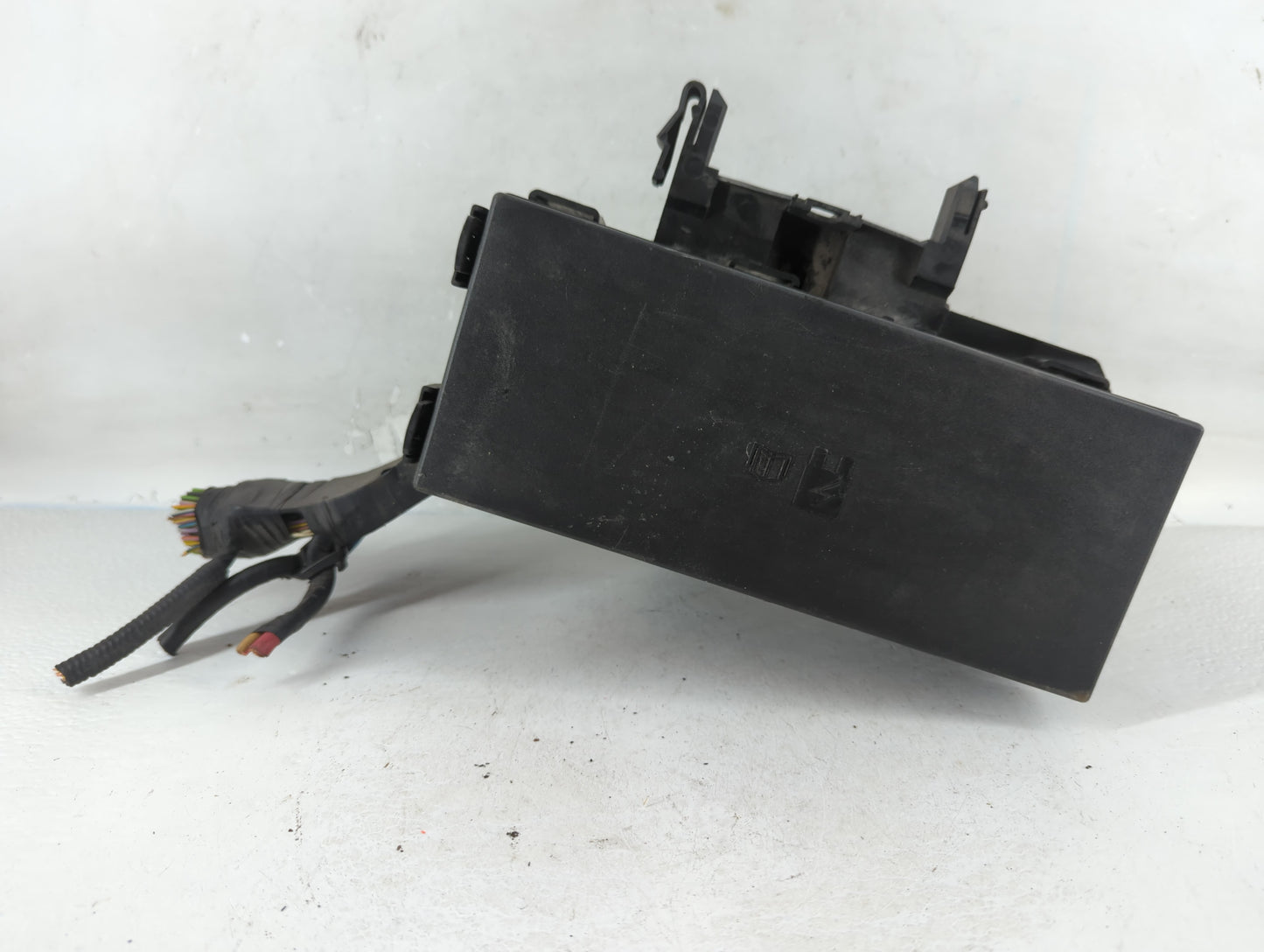 2011-2012 Ford Explorer Fusebox Fuse Box Panel Relay Module P/N:BT4T-14A003-AA Fits Fits 2011 2012 OEM Used Auto Parts - Oemusedautoparts1.com