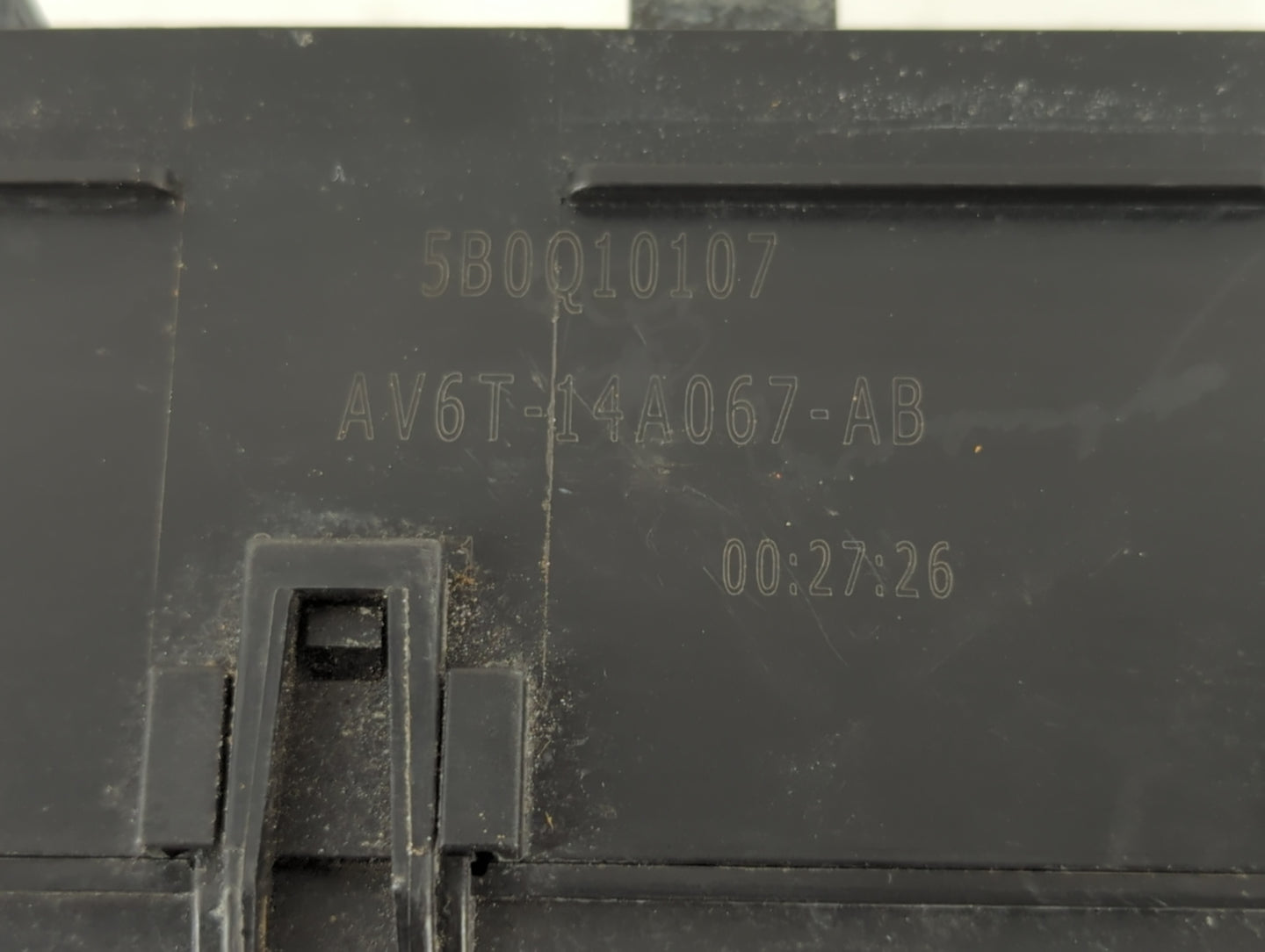 2012-2014 Ford Focus Fusebox Fuse Box Panel Relay Module P/N:AV6T-14A067-AB 5B0Q10107 Fits Fits 2012 2013 2014 OEM Used Auto Parts - Oemusedautoparts1.com