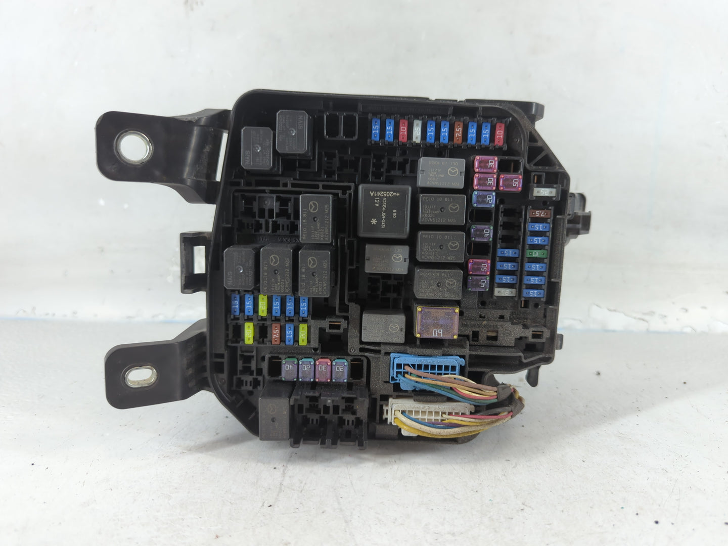 2021 Mazda 3 Fusebox Fuse Box Panel Relay Module P/N:BCKA 6676Y Fits Fits 2020 2022 OEM Used Auto Parts - Oemusedautoparts1.com