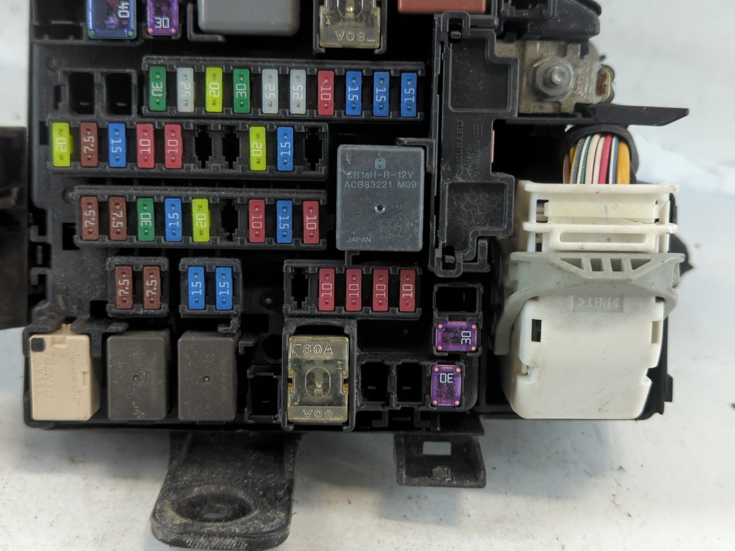 2018 Subaru Xv Fusebox Fuse Box Panel Relay Module P/N:M5901300B Fits OEM Used Auto Parts - Oemusedautoparts1.com