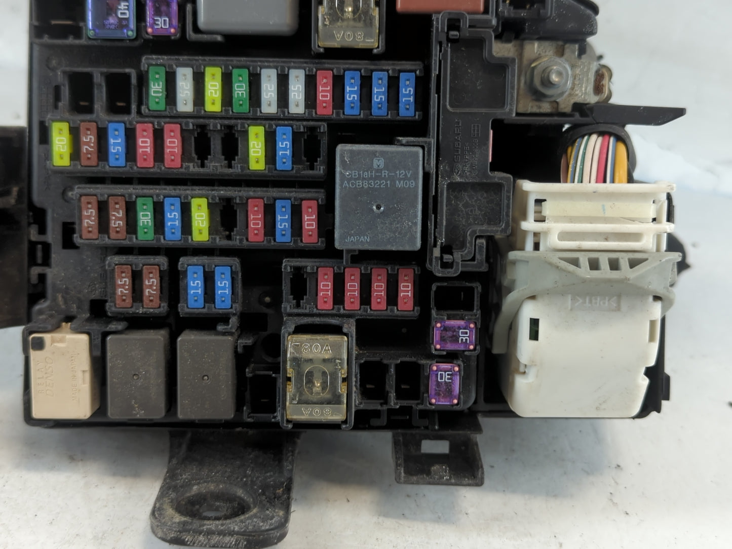 2018 Subaru Xv Fusebox Fuse Box Panel Relay Module P/N:M5901300B Fits OEM Used Auto Parts - Oemusedautoparts1.com