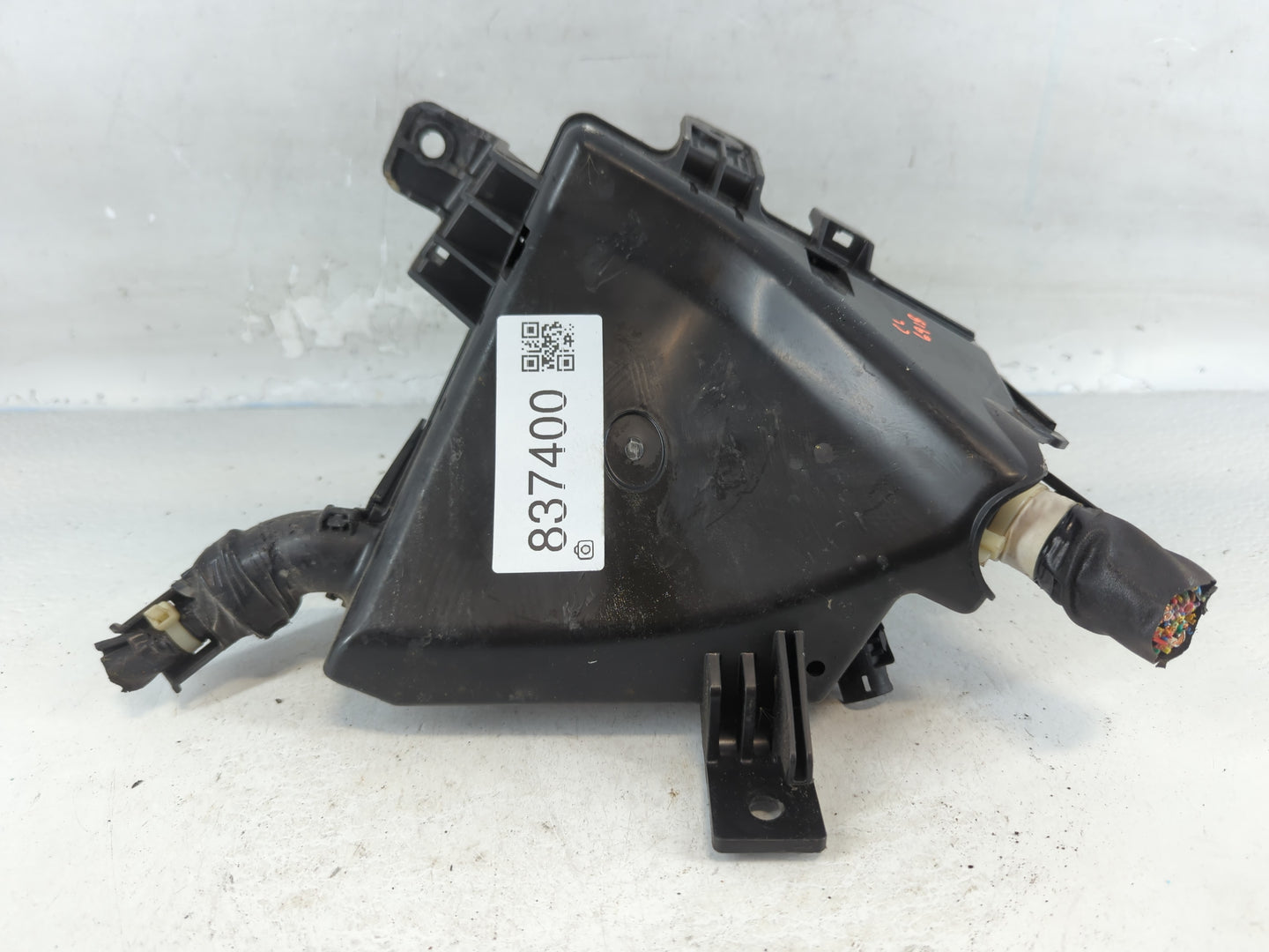 2018 Subaru Xv Fusebox Fuse Box Panel Relay Module P/N:M5901300B Fits OEM Used Auto Parts - Oemusedautoparts1.com
