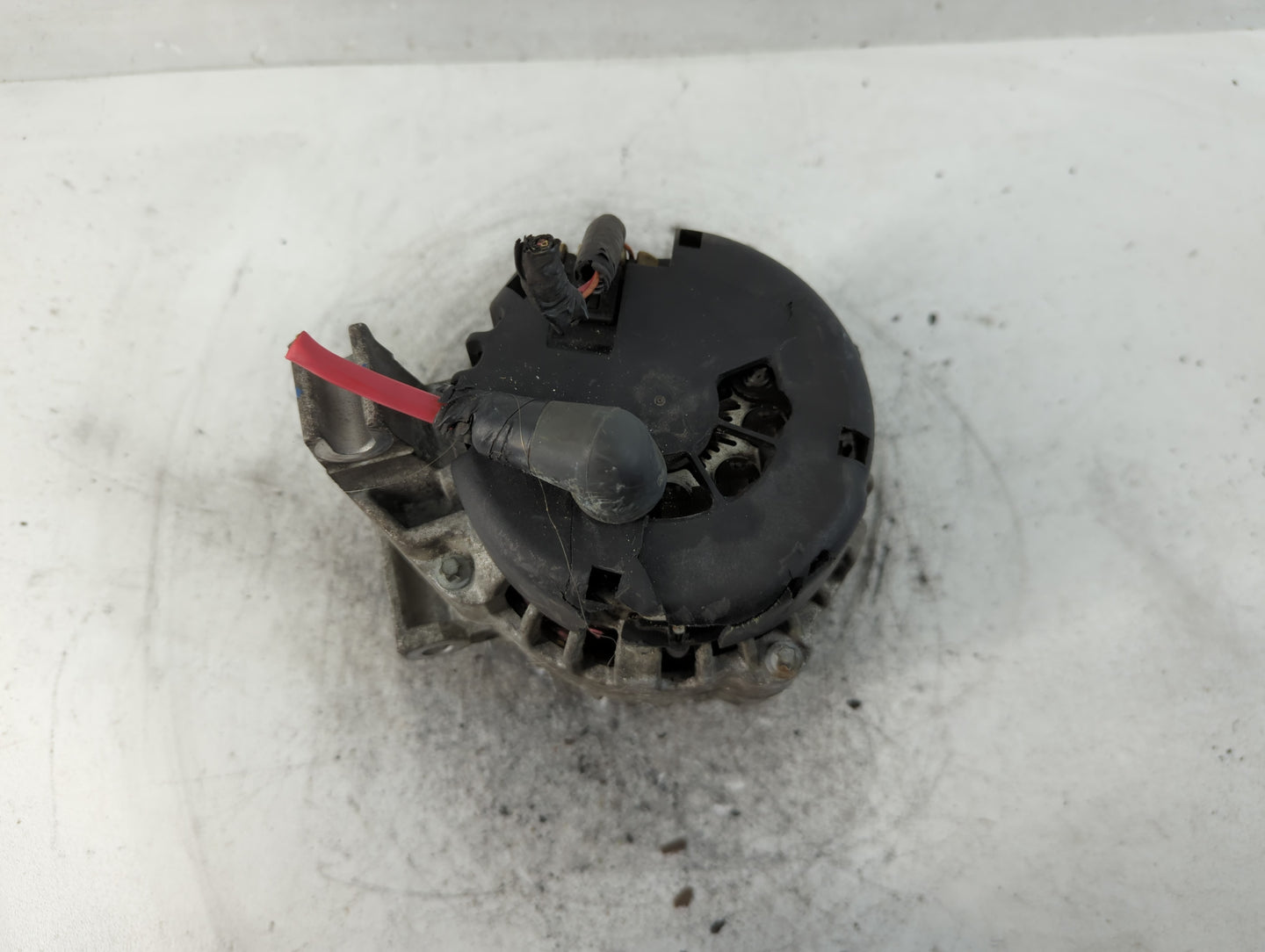 1996-2000 Chevrolet Astro Alternator Replacement Generator Charging Assembly Engine OEM Fits Fits 1996 1997 1998 1999 2000 OEM Used Auto Parts - Oemusedautoparts1.com