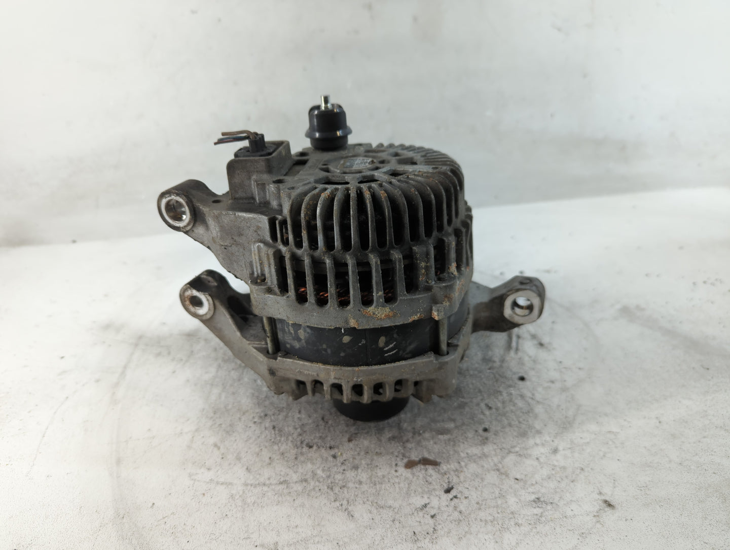 2013-2020 Ford Fusion Alternator Replacement Generator Charging Assembly Engine OEM P/N:DS7T-10300-HA Fits OEM Used Auto Parts - Oemusedautoparts1.com