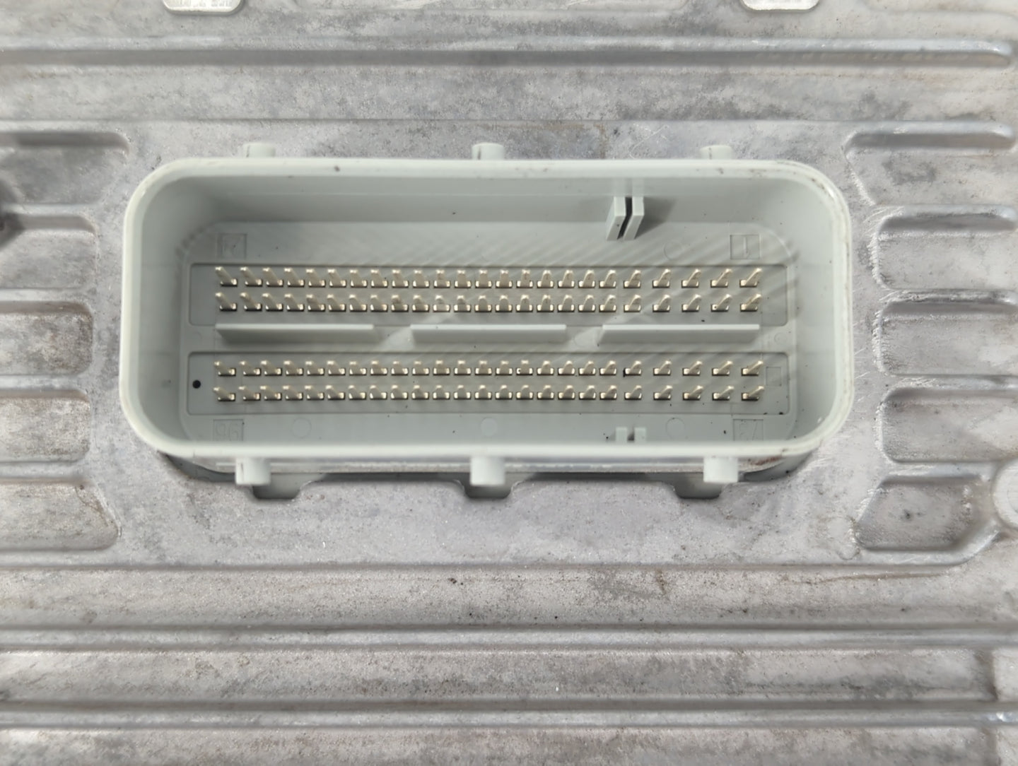 2016-2019 Dodge Journey PCM Engine Control Computer ECU ECM PCU OEM P/N:P68259135AB Fits Fits 2016 2017 2018 2019 OEM Used Auto Parts - Oemusedautoparts1.com