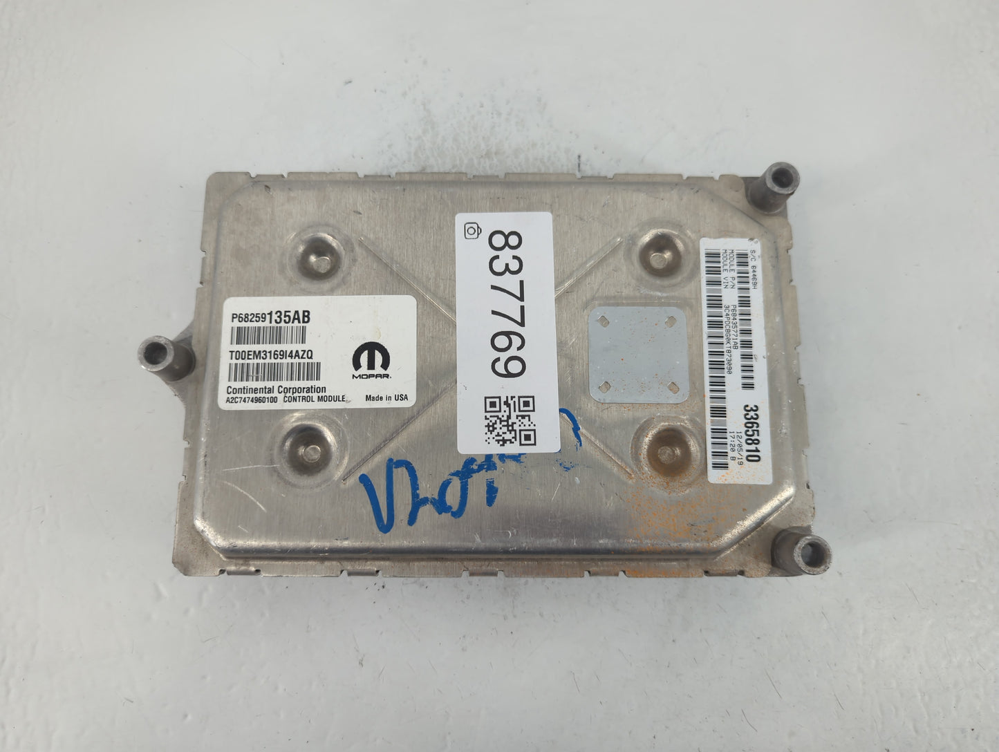 2016-2019 Dodge Journey PCM Engine Control Computer ECU ECM PCU OEM P/N:P68259135AB Fits Fits 2016 2017 2018 2019 OEM Used Auto Parts - Oemusedautoparts1.com