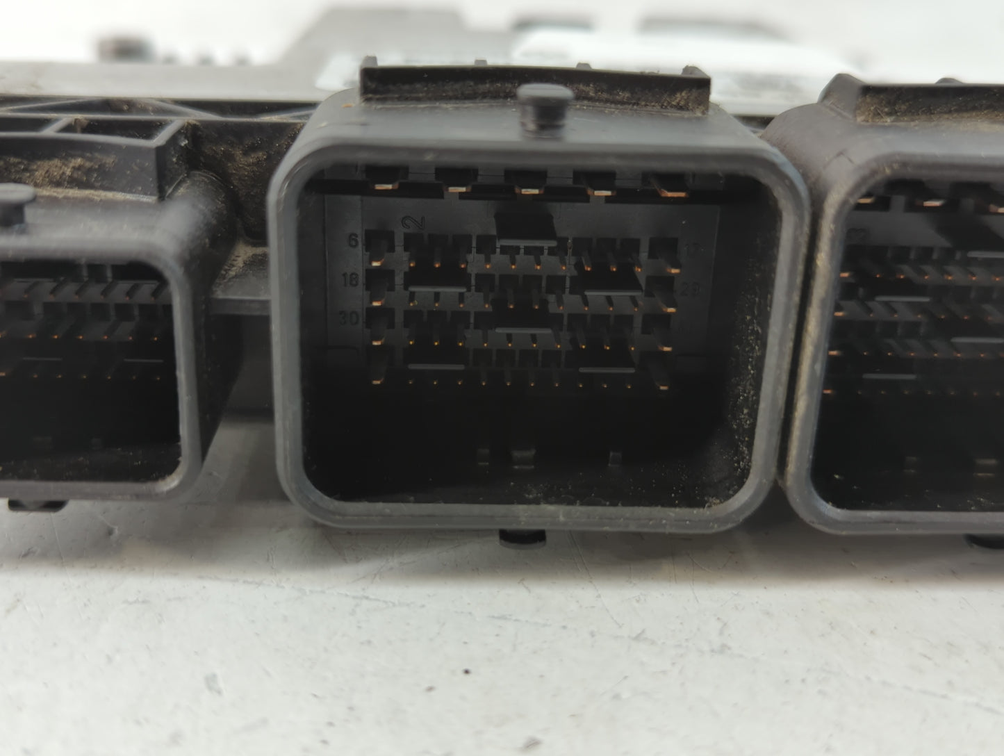 2009-2012 Mini Cooper PCM Engine Control Computer ECU ECM PCU OEM P/N:0 261 S05 793 Fits Fits 2009 2010 2011 2012 OEM Used Auto Parts - Oemusedautoparts1.com
