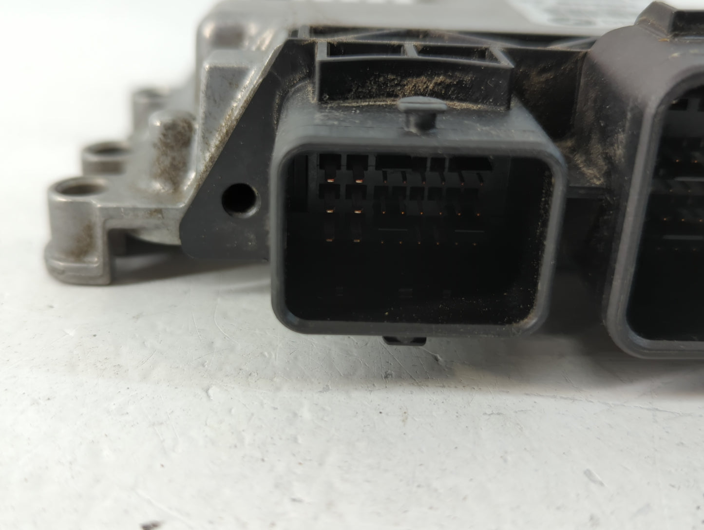 2009-2012 Mini Cooper PCM Engine Control Computer ECU ECM PCU OEM P/N:0 261 S05 793 Fits Fits 2009 2010 2011 2012 OEM Used Auto Parts - Oemusedautoparts1.com