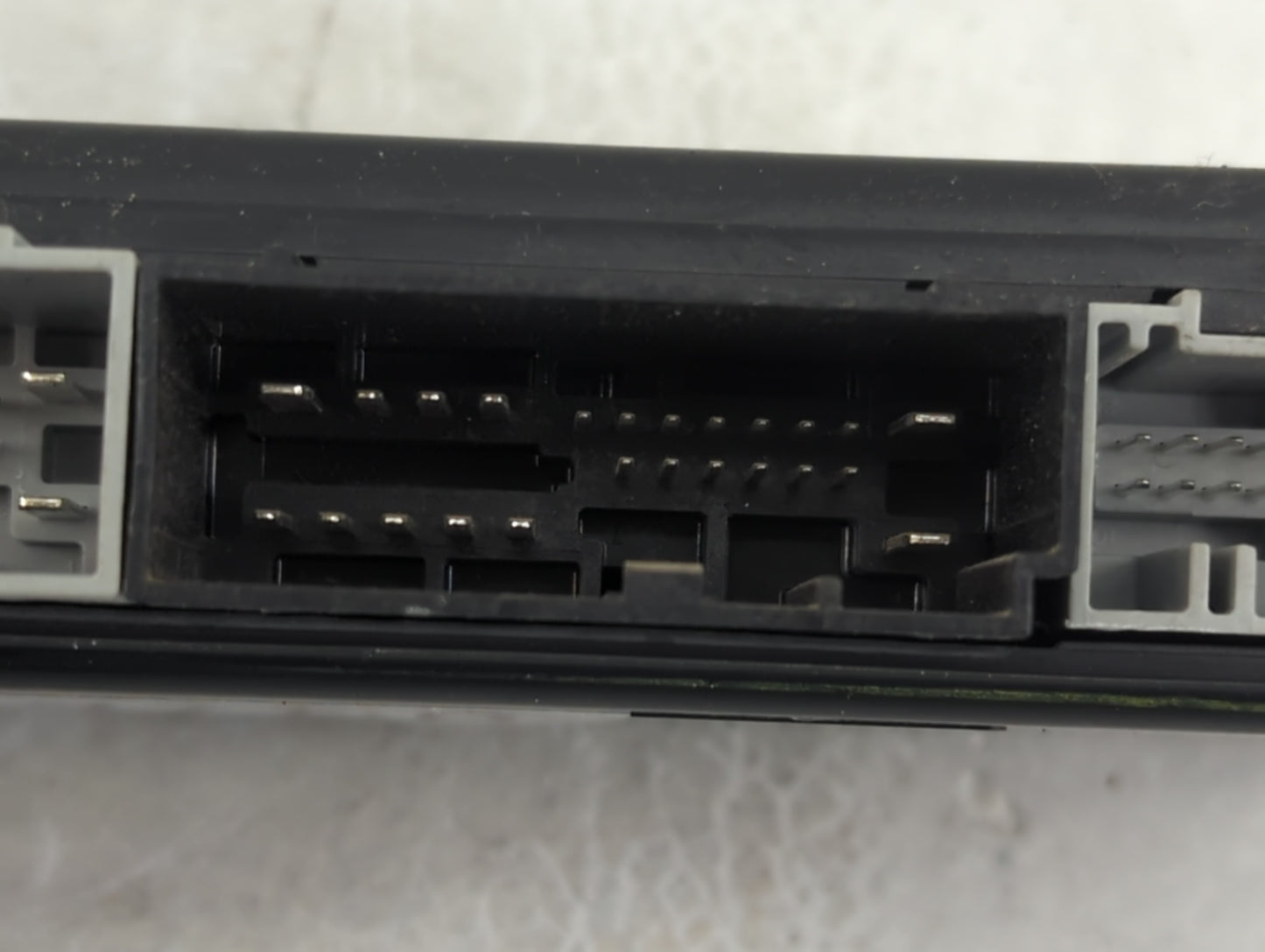 2009-2010 Infiniti G37 Chassis Control Module Ccm Bcm Body Control - Oemusedautoparts1.com