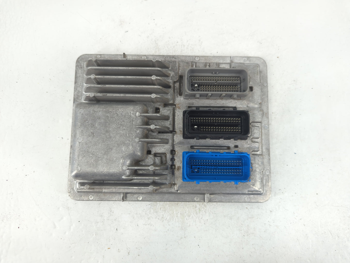 2016 Chevrolet Malibu PCM Engine Control Computer ECU ECM PCU OEM P/N:12675580 Fits OEM Used Auto Parts - Oemusedautoparts1.com
