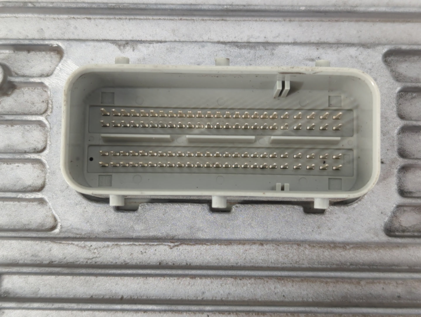 2016-2019 Dodge Journey PCM Engine Control Computer ECU ECM PCU OEM P/N:P68259135AB Fits Fits 2016 2017 2018 2019 OEM Used Auto Parts - Oemusedautoparts1.com