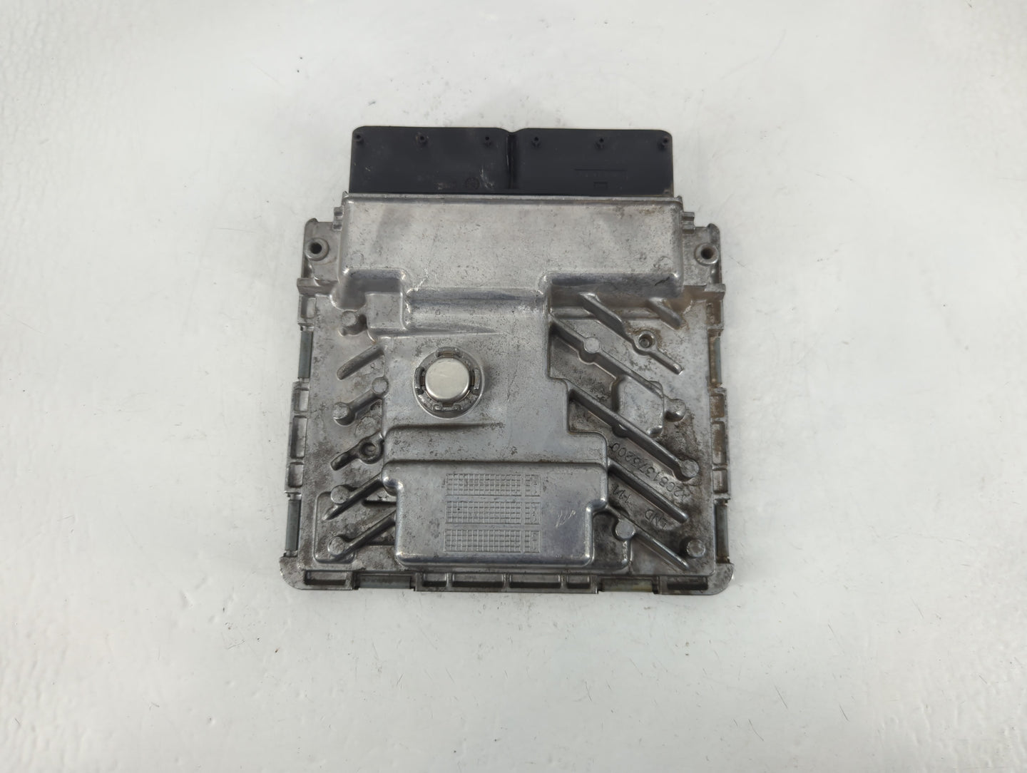 2015-2017 Volkswagen Jetta PCM Engine Control Computer ECU ECM PCU OEM P/N:06K 907 425 C Fits Fits 2015 2016 2017 OEM Used Auto Parts - Oemusedautoparts1.com